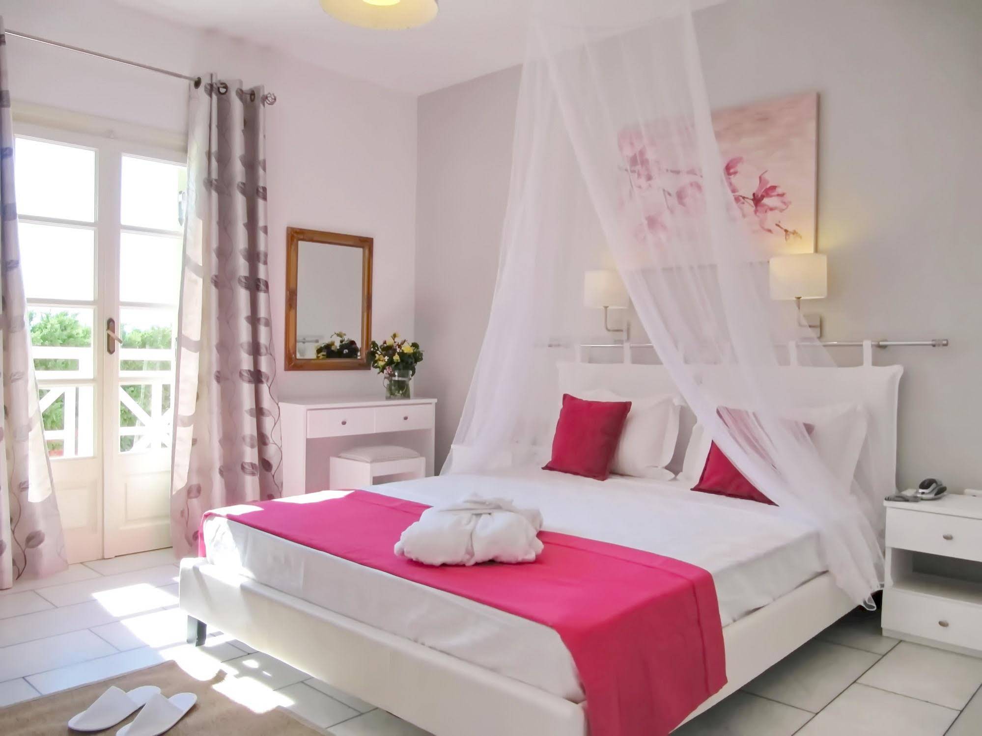 Camara Hotel Naxos