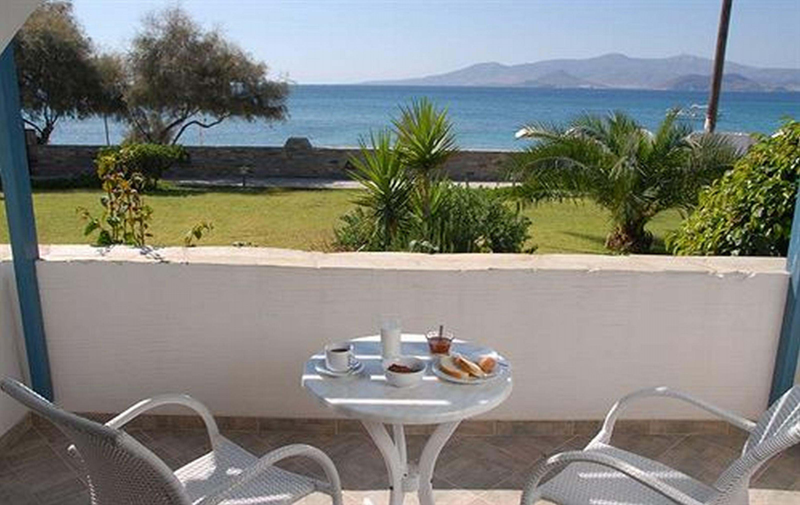 Liana Beach Hotel