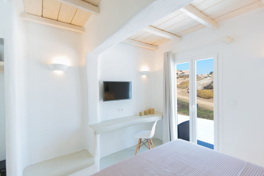 Naxian Utopia Luxury Villas & Suites