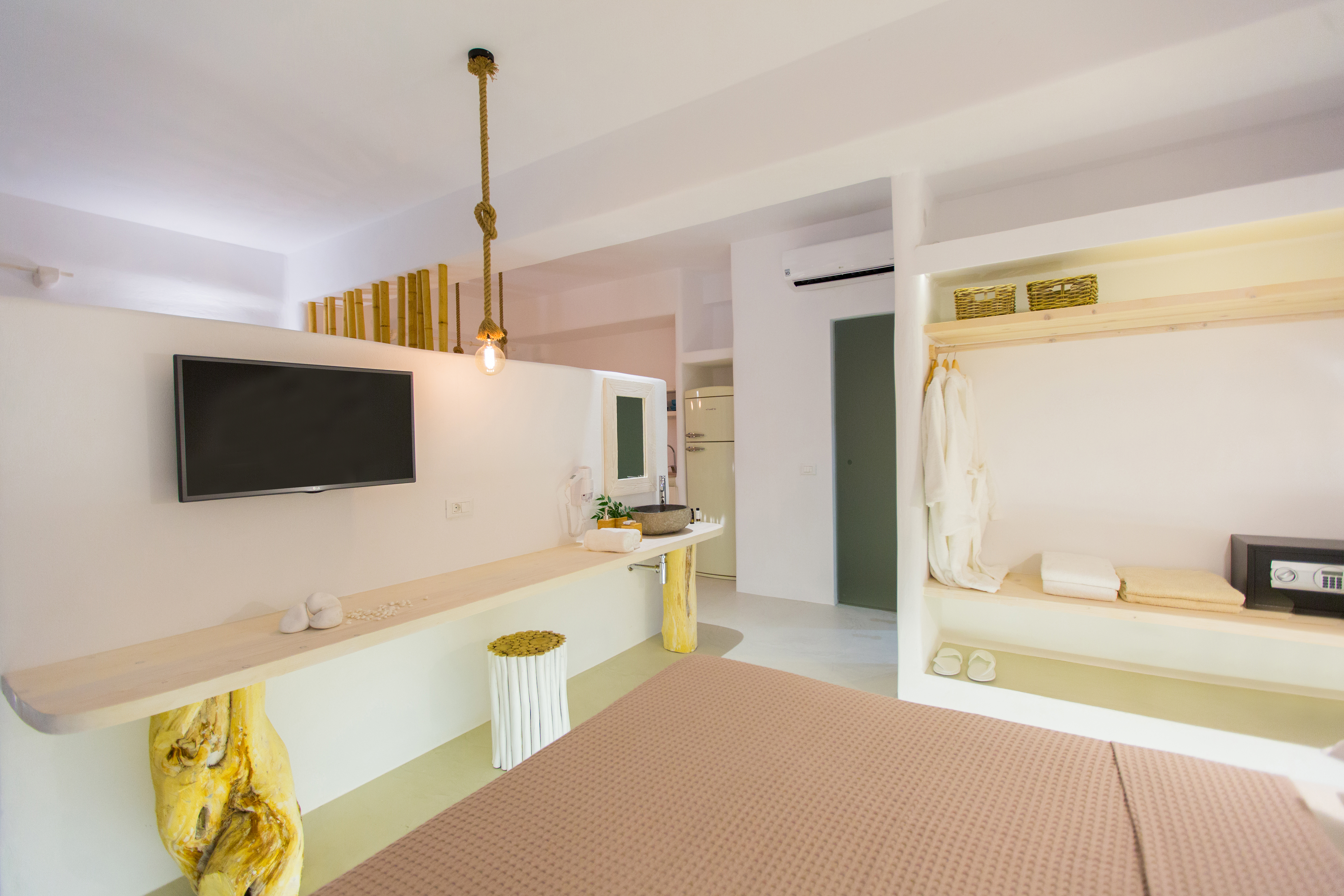 Naxian Utopia Luxury Villas & Suites