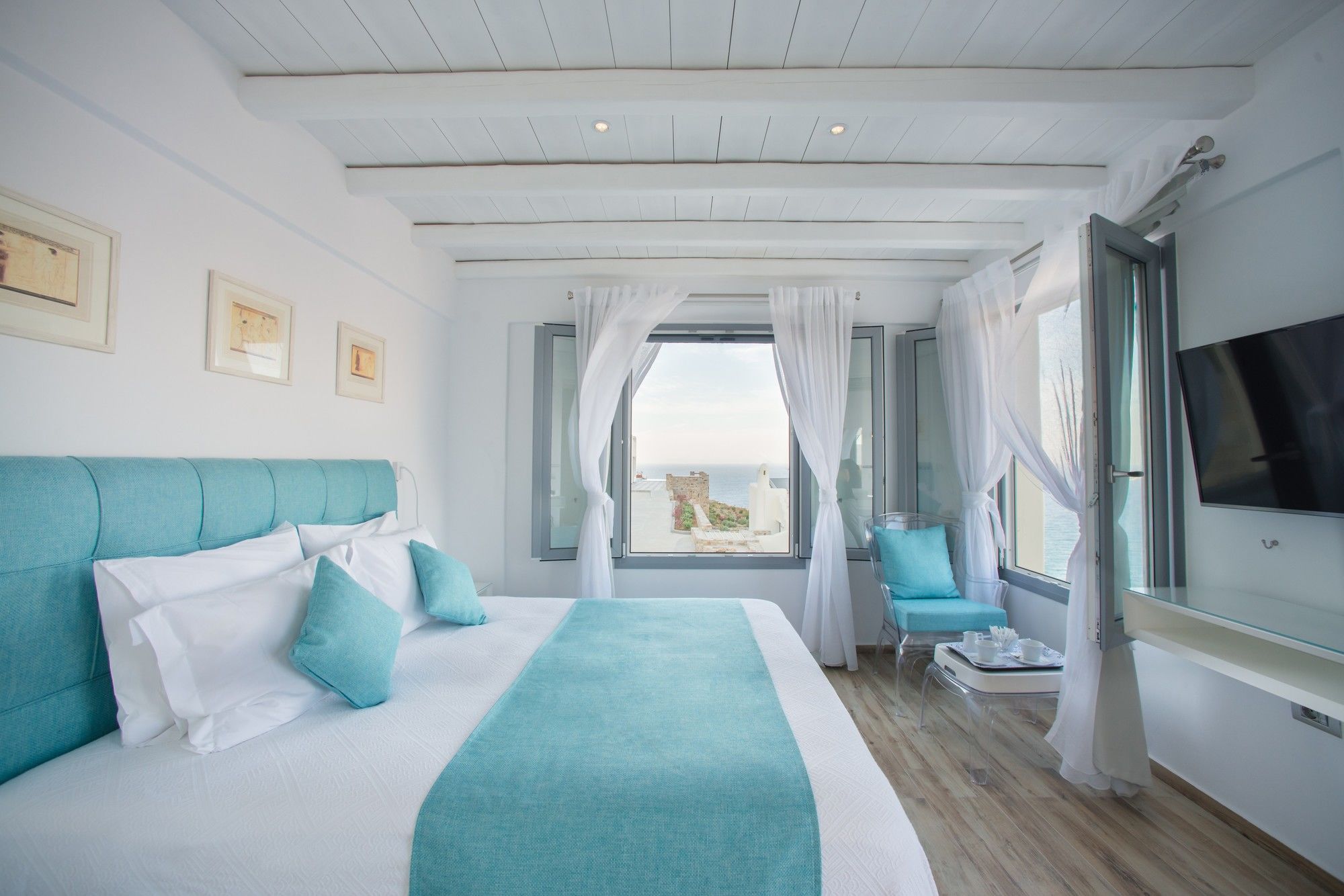 Naxos Rock Villas