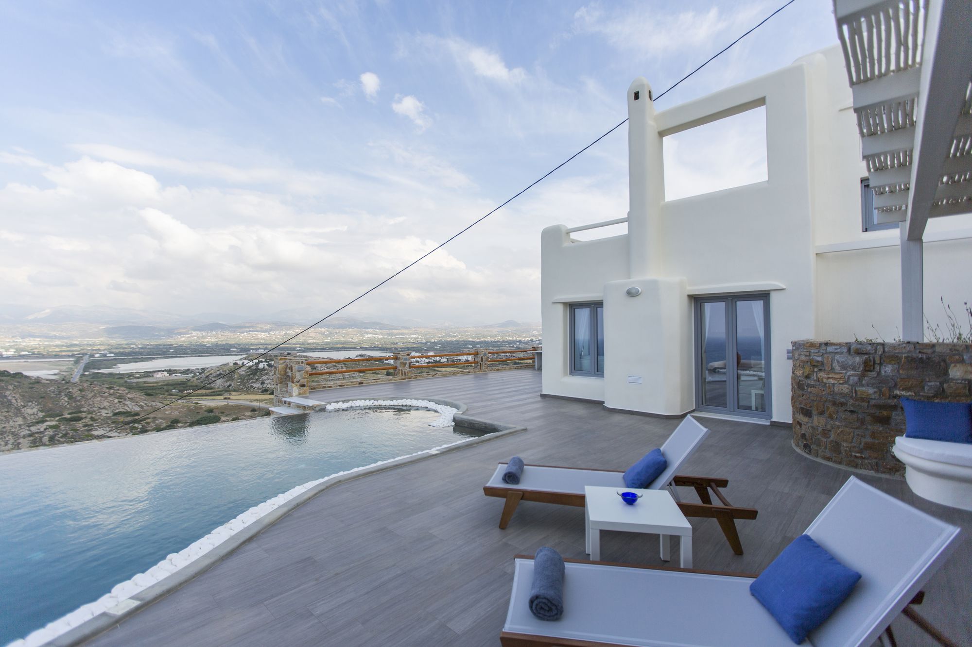Naxos Rock Villas