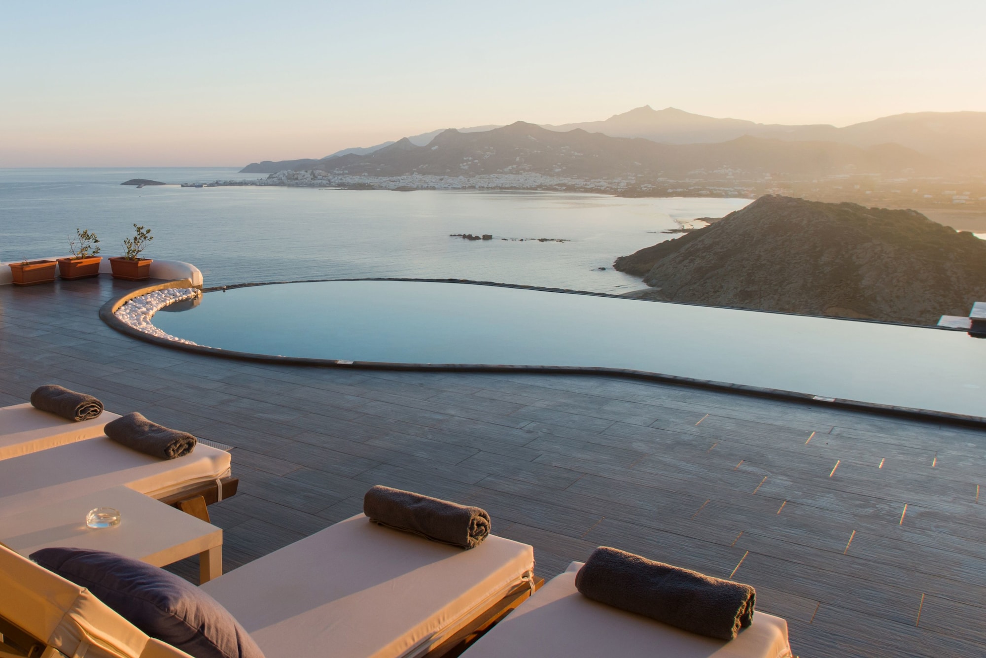 Naxos Rock Villas