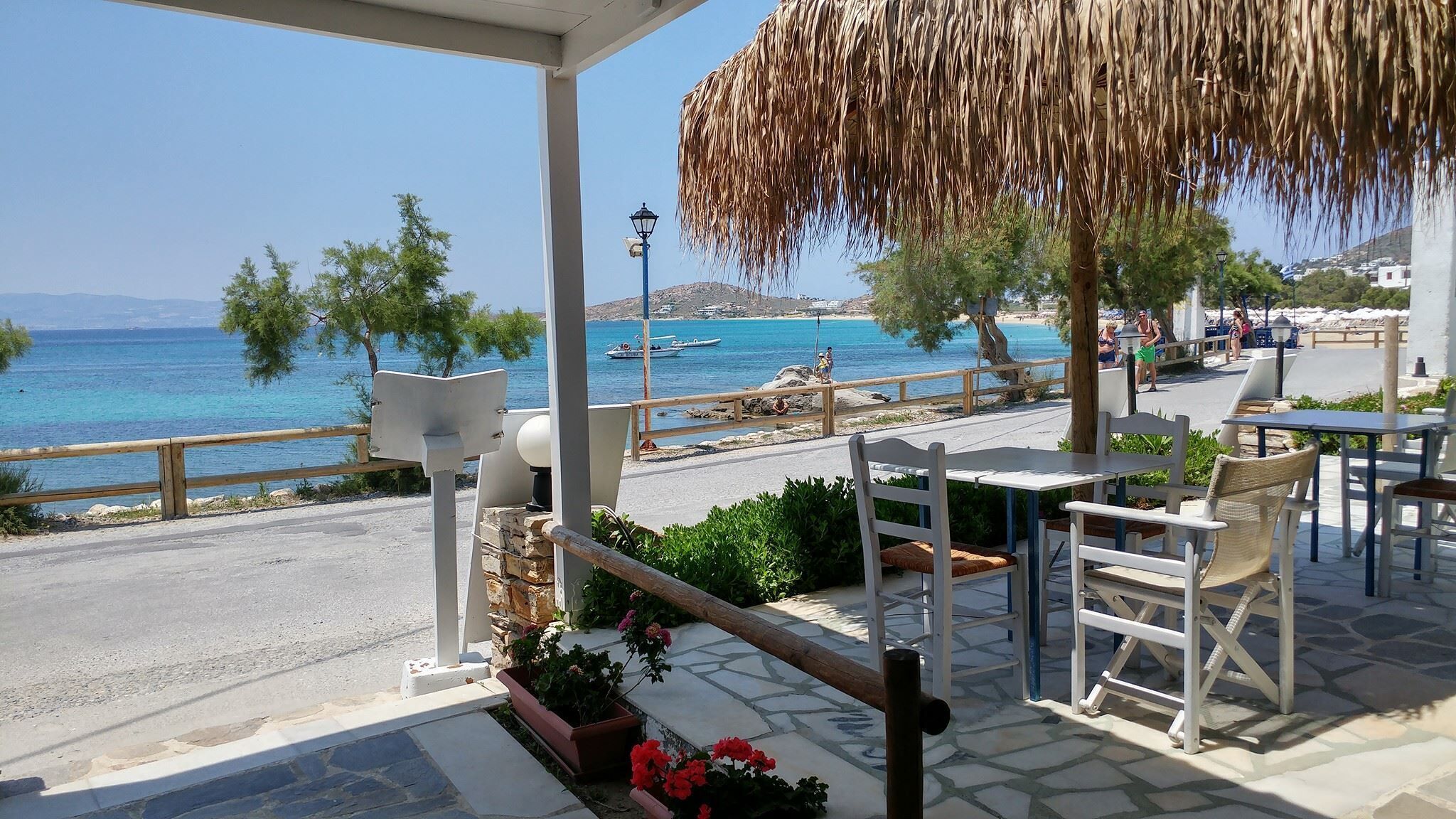 Sunset  Studios & Restaurant
