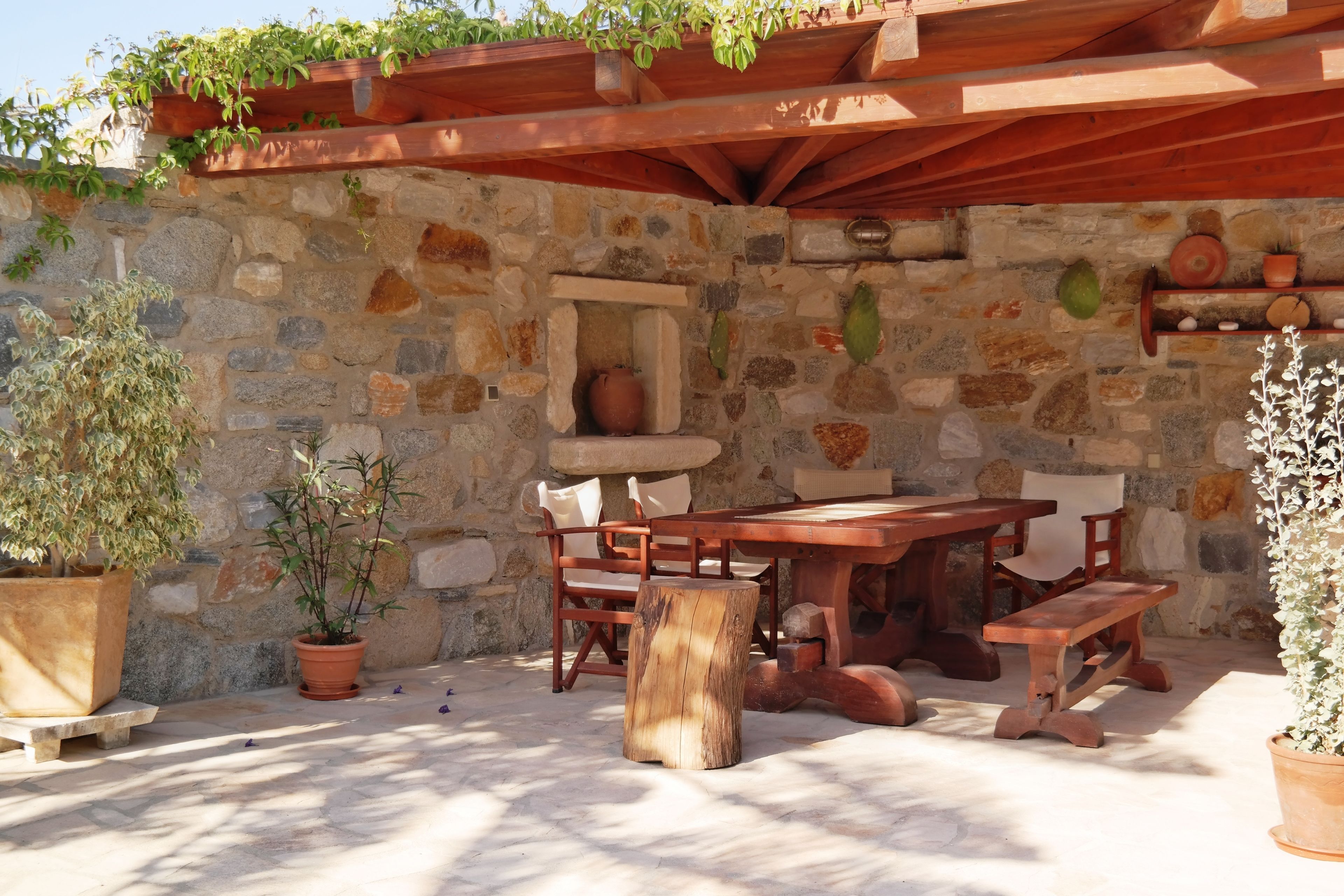 Thea Boutique Suites