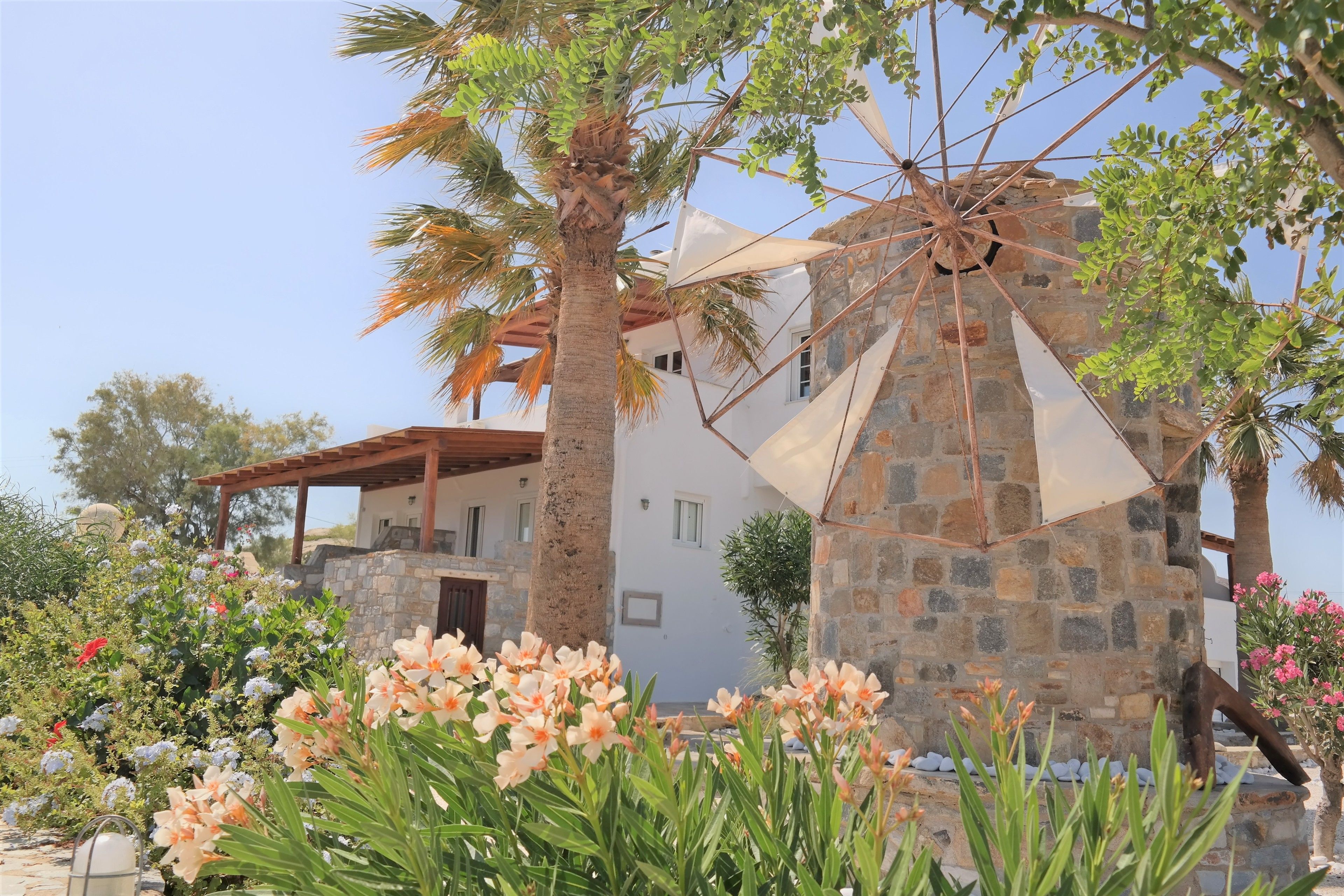 Thea Boutique Suites