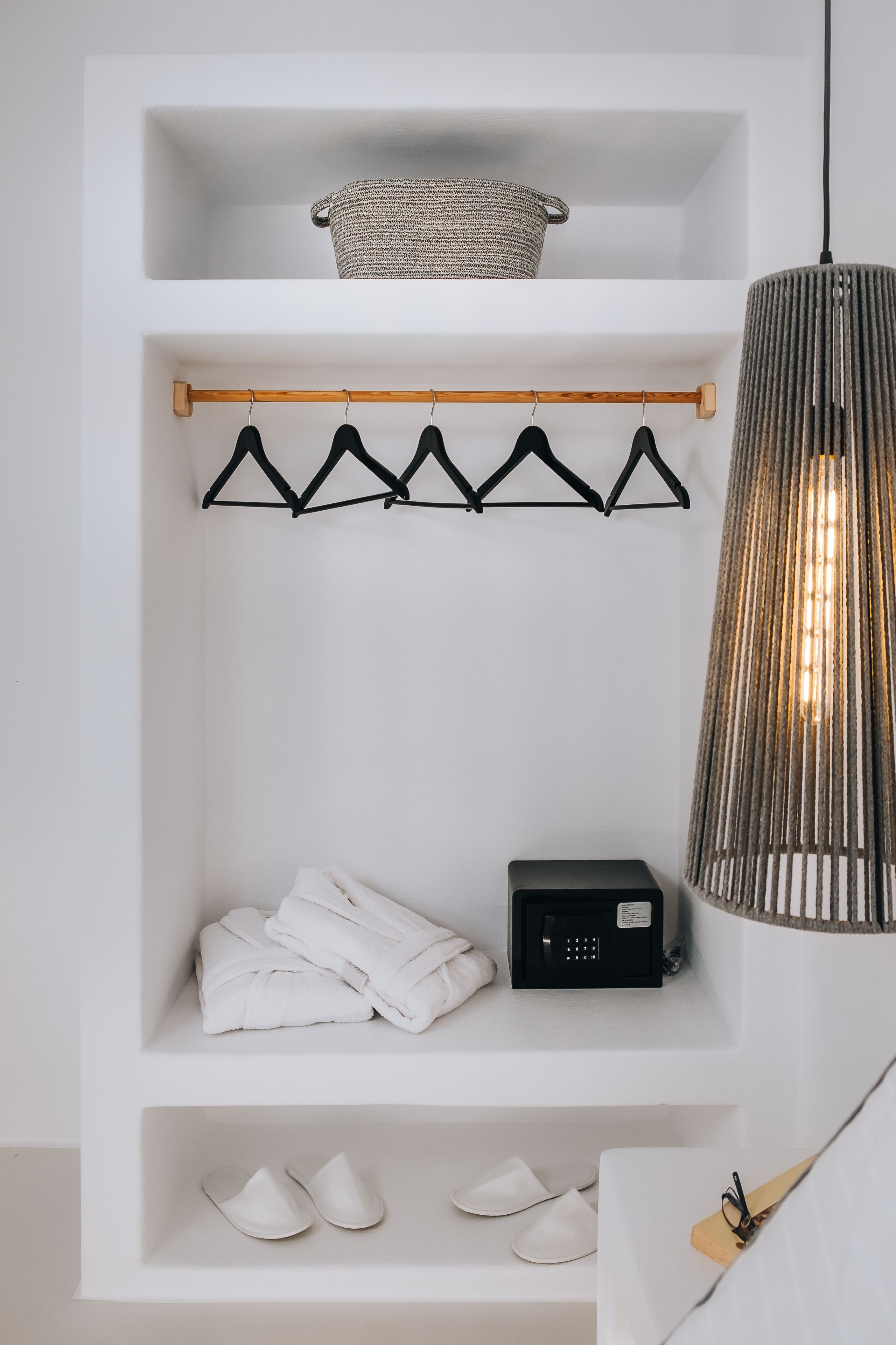 Xerolithos Natural Living