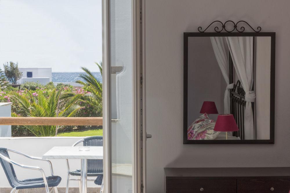 Dolphin Kastraki Studios