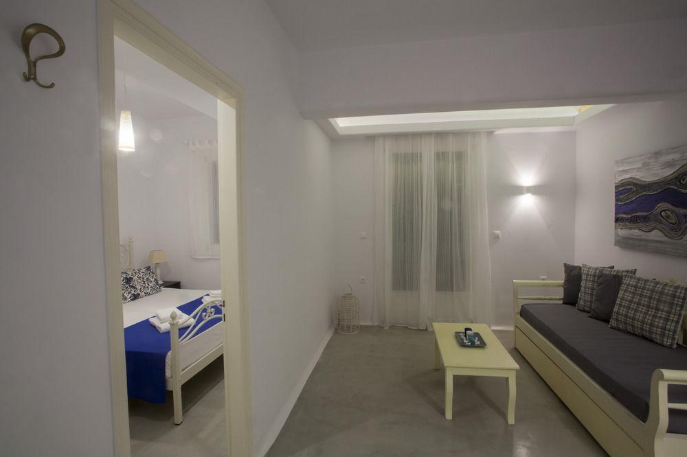 Dolphin Kastraki Studios