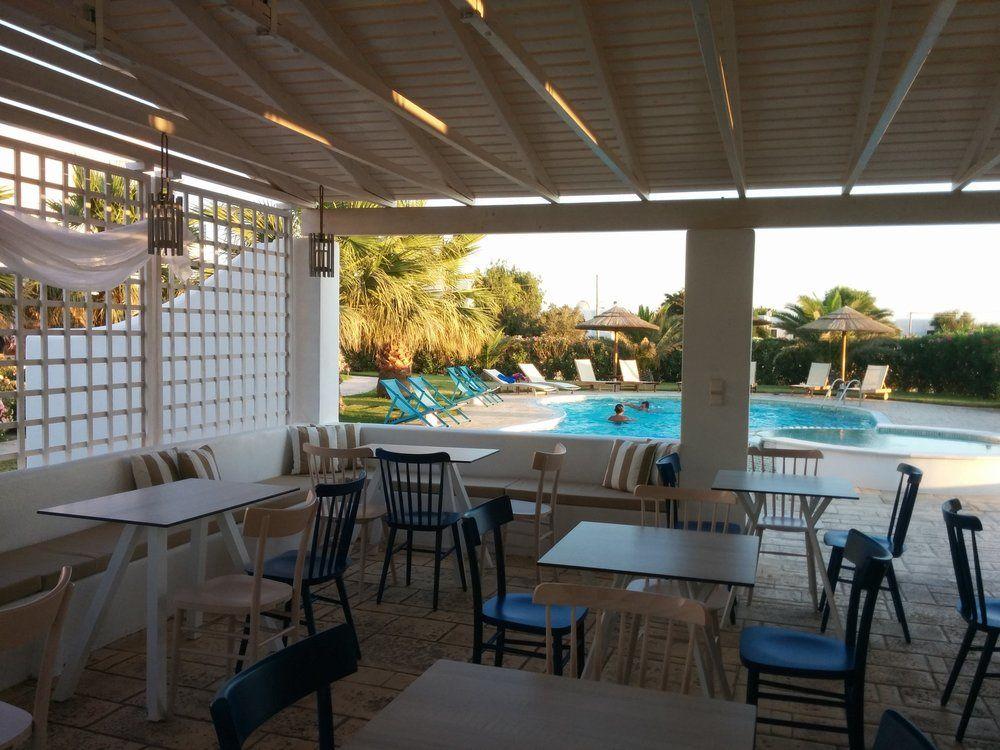 Dolphin Kastraki Studios