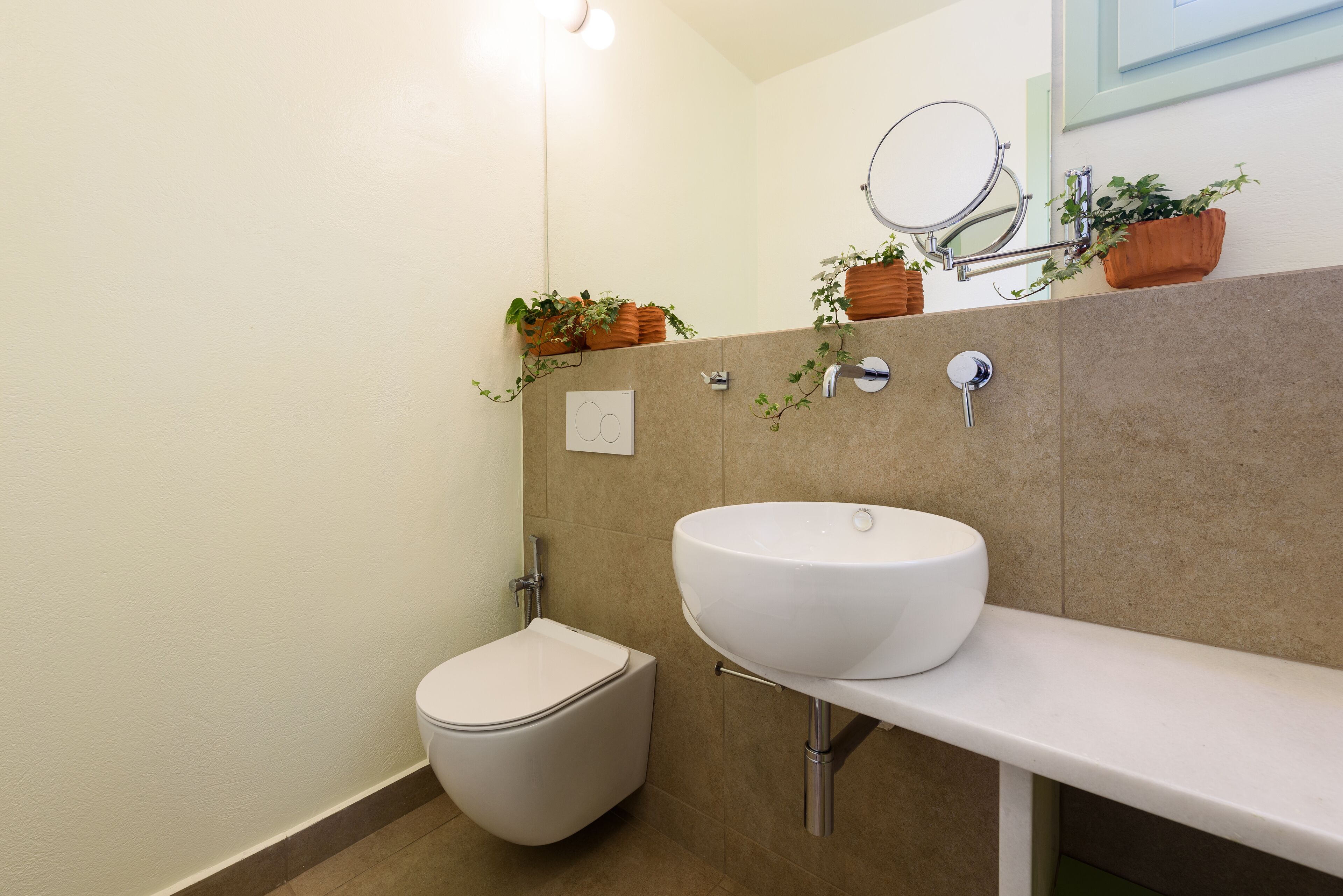 Plioni Villas & Suites