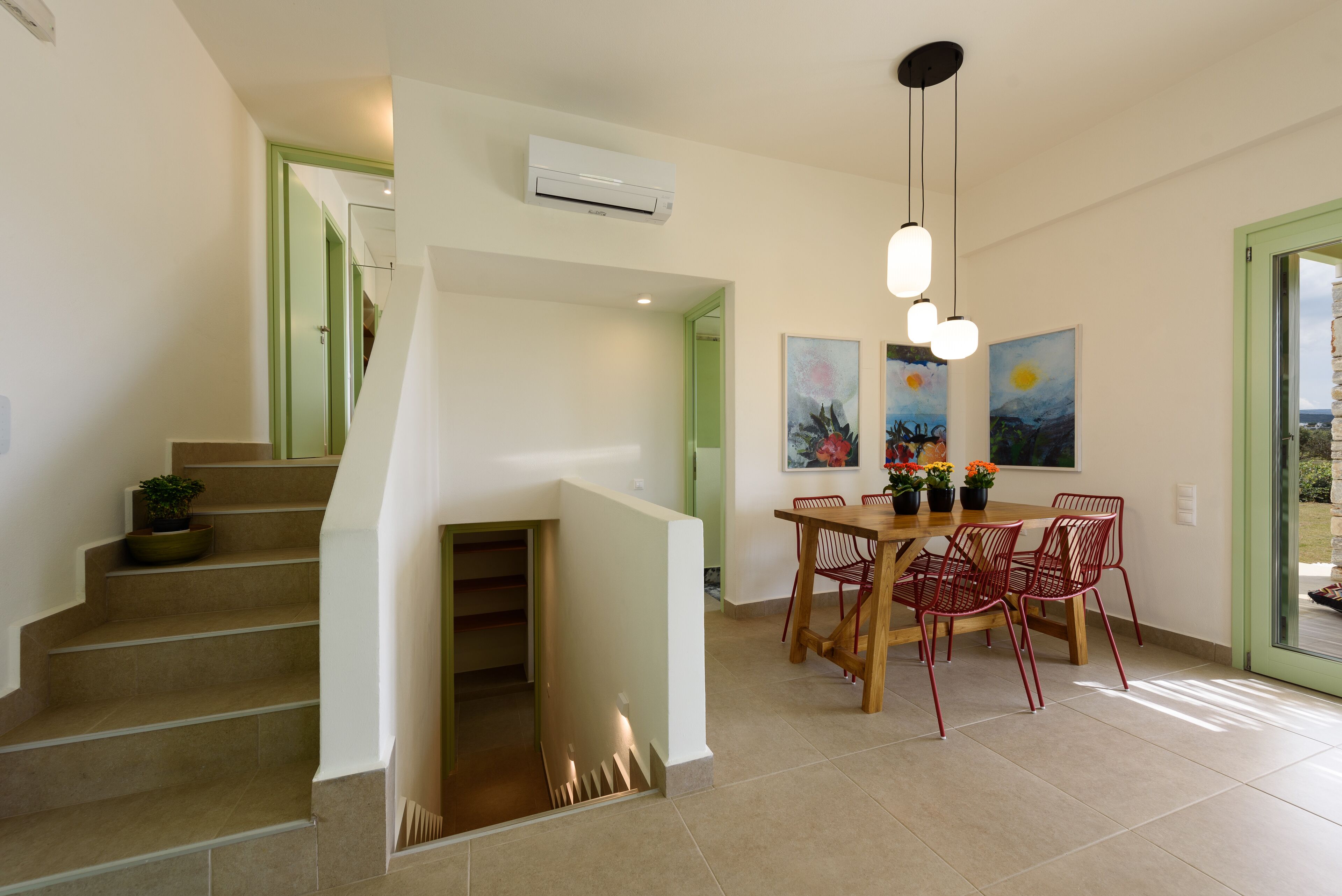 Plioni Villas & Suites