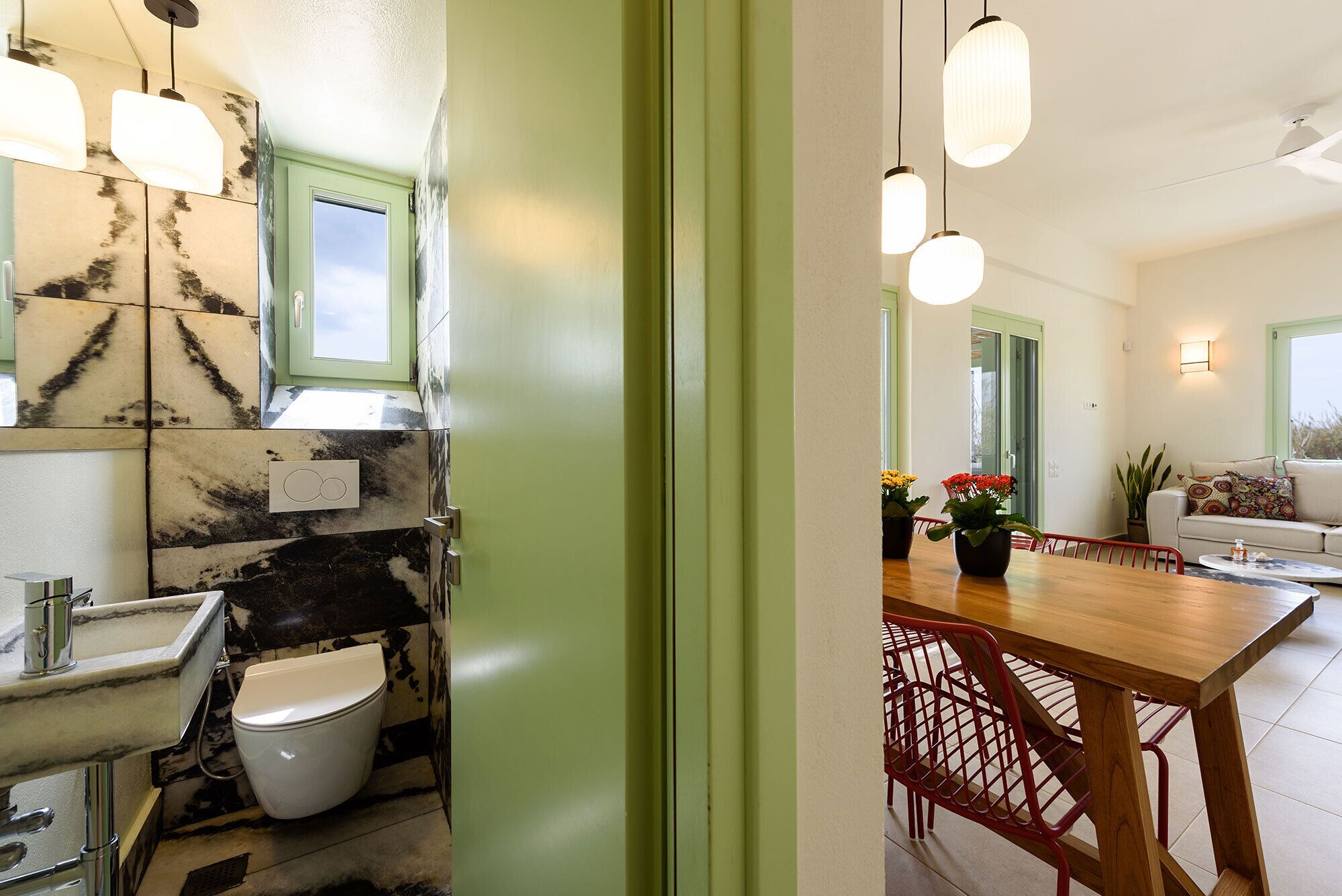 Plioni Villas & Suites