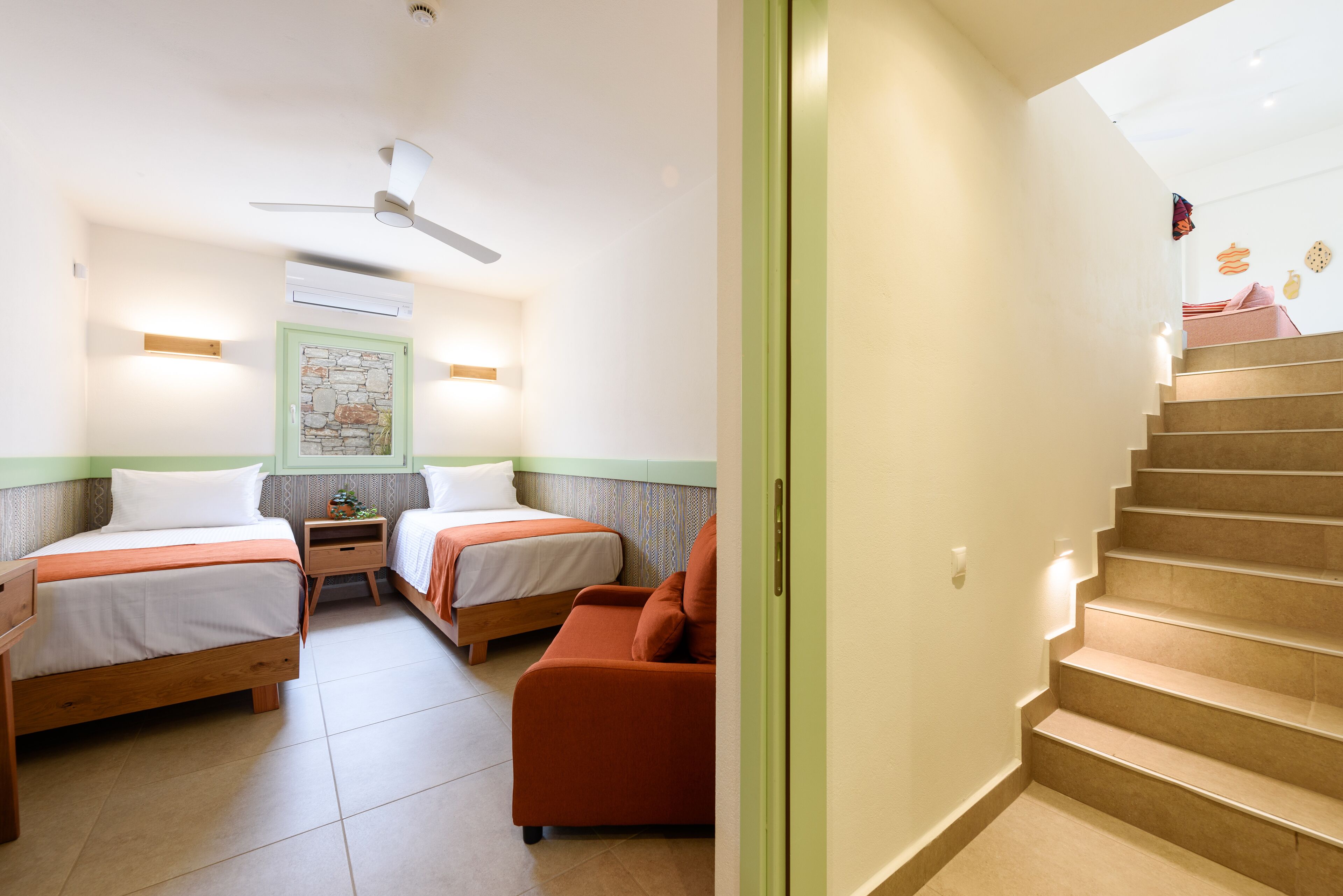 Plioni Villas & Suites