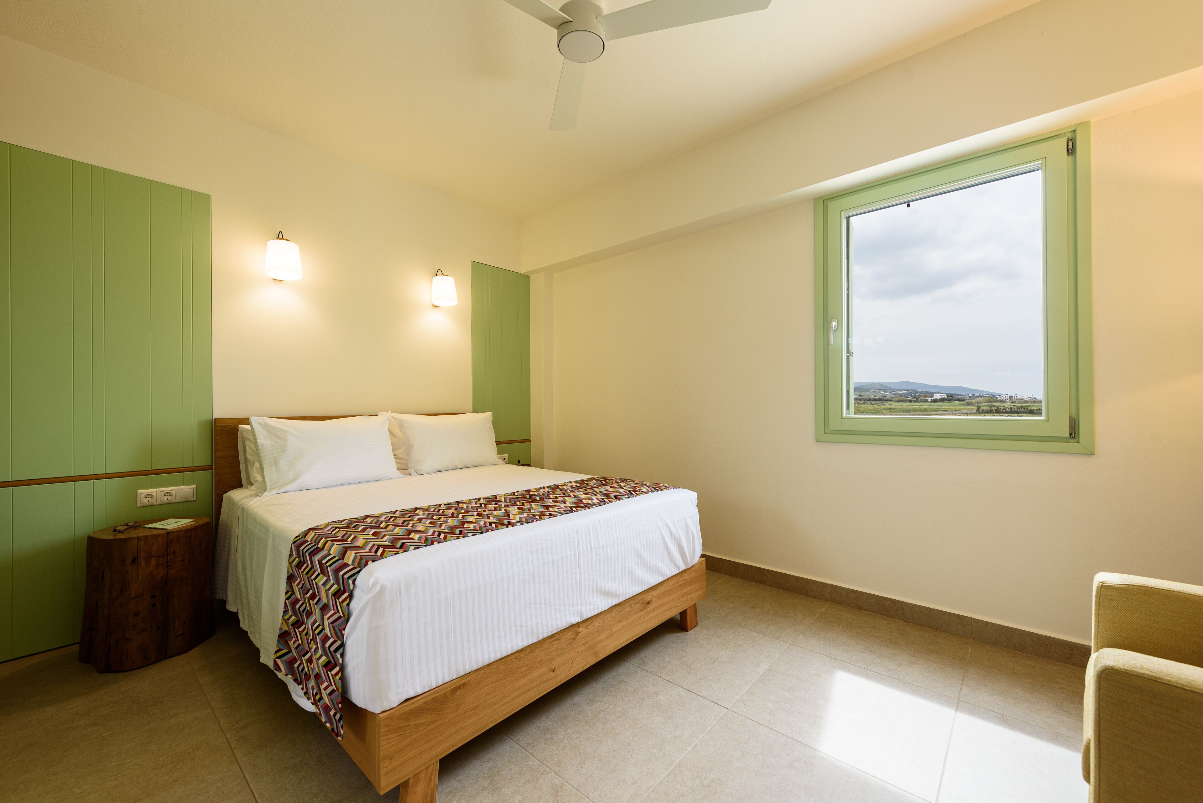 Plioni Villas & Suites