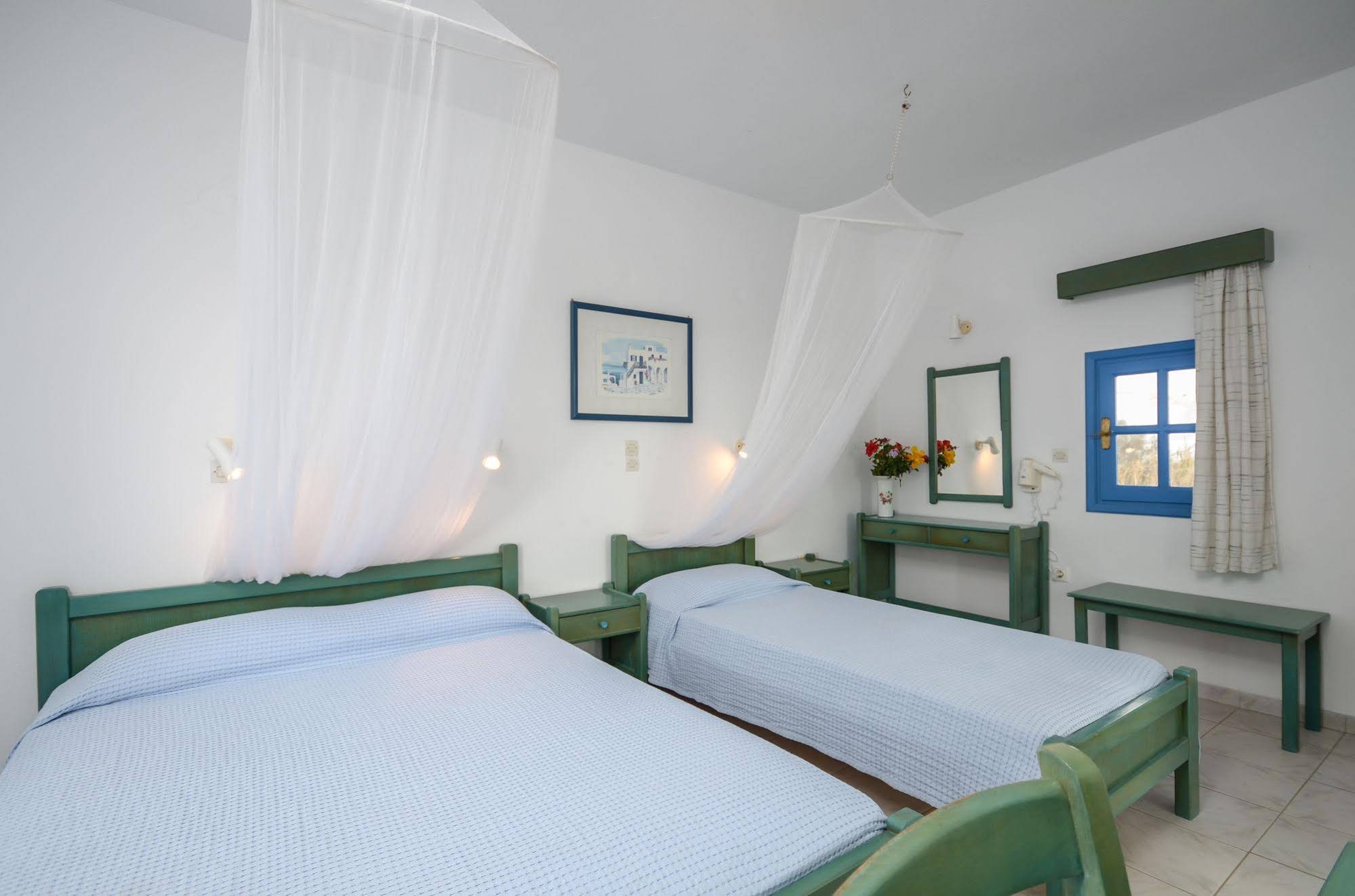 Victoria Studios & Apartments