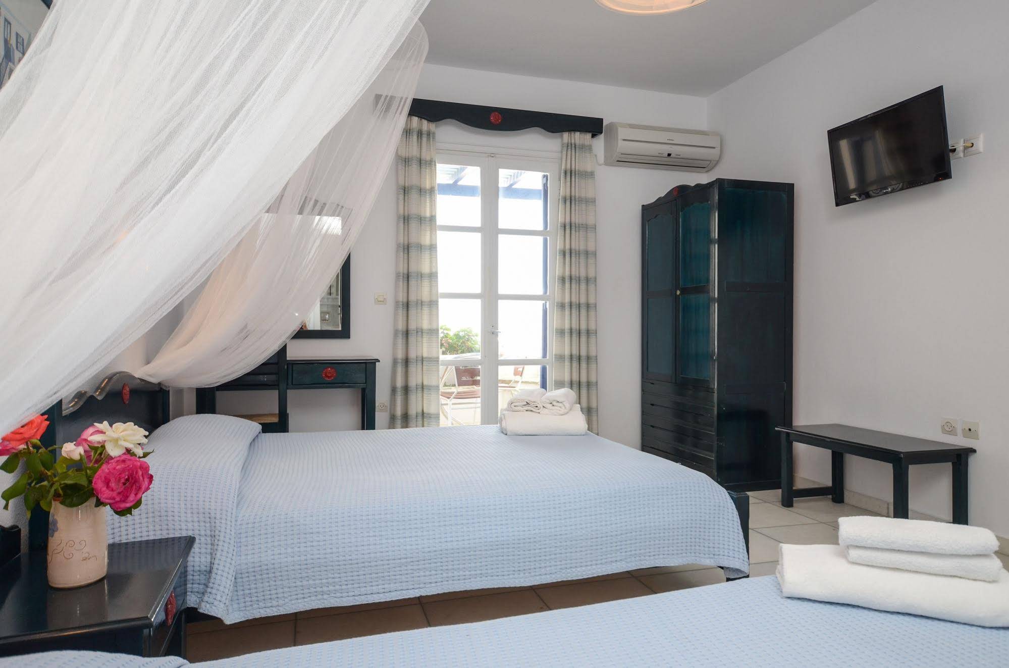 Victoria Studios & Apartments