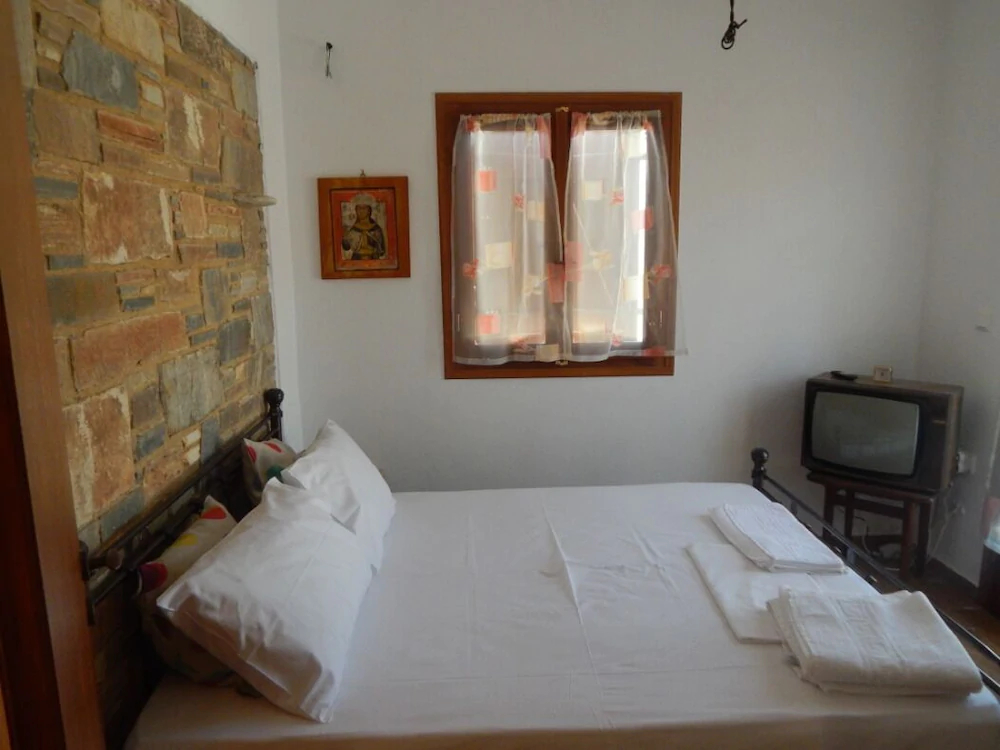 Armonia Studios, Apartments & Villa