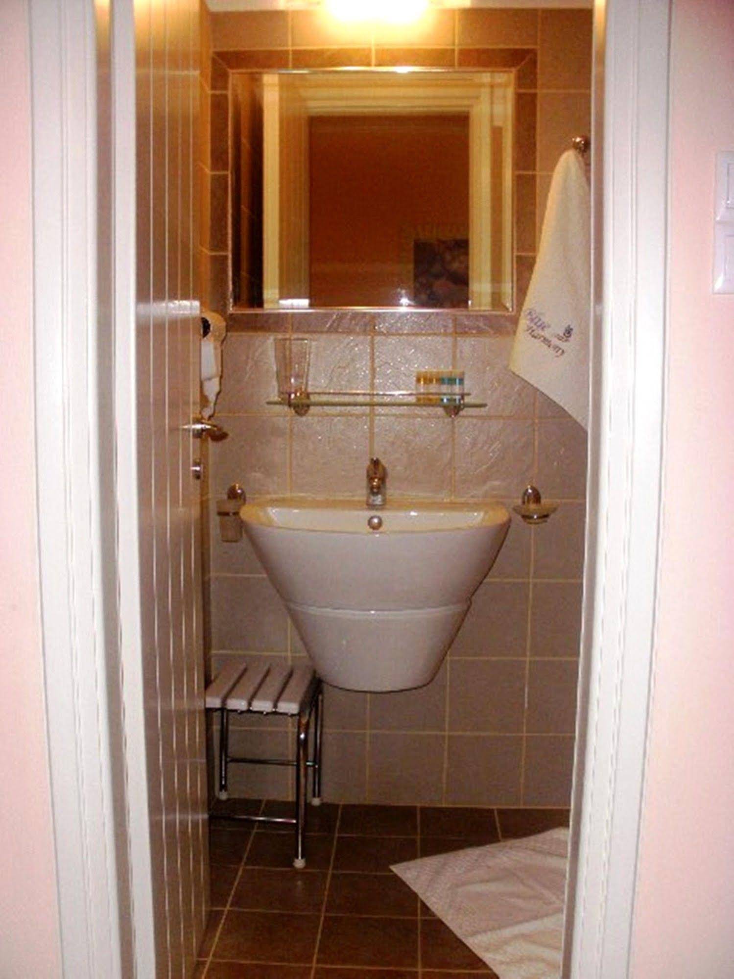 Blue Harmony Apartments