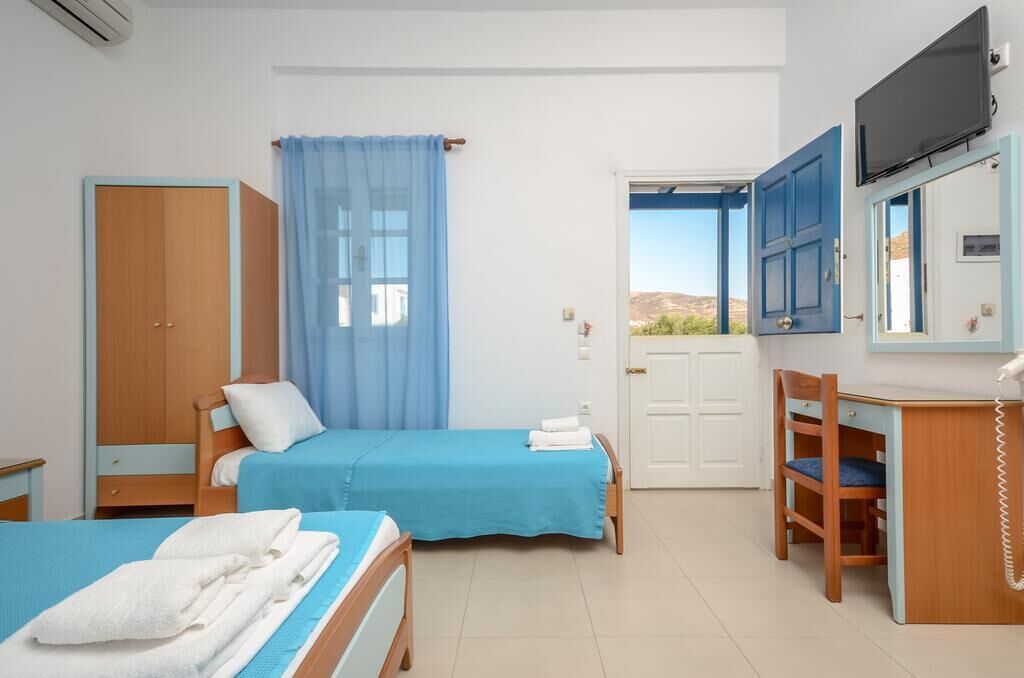 Crystal Naxos Apartments