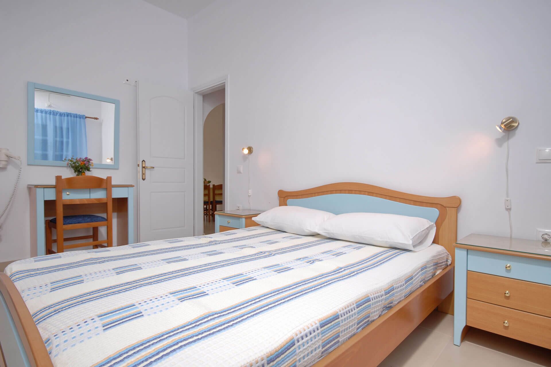 Crystal Naxos Apartments