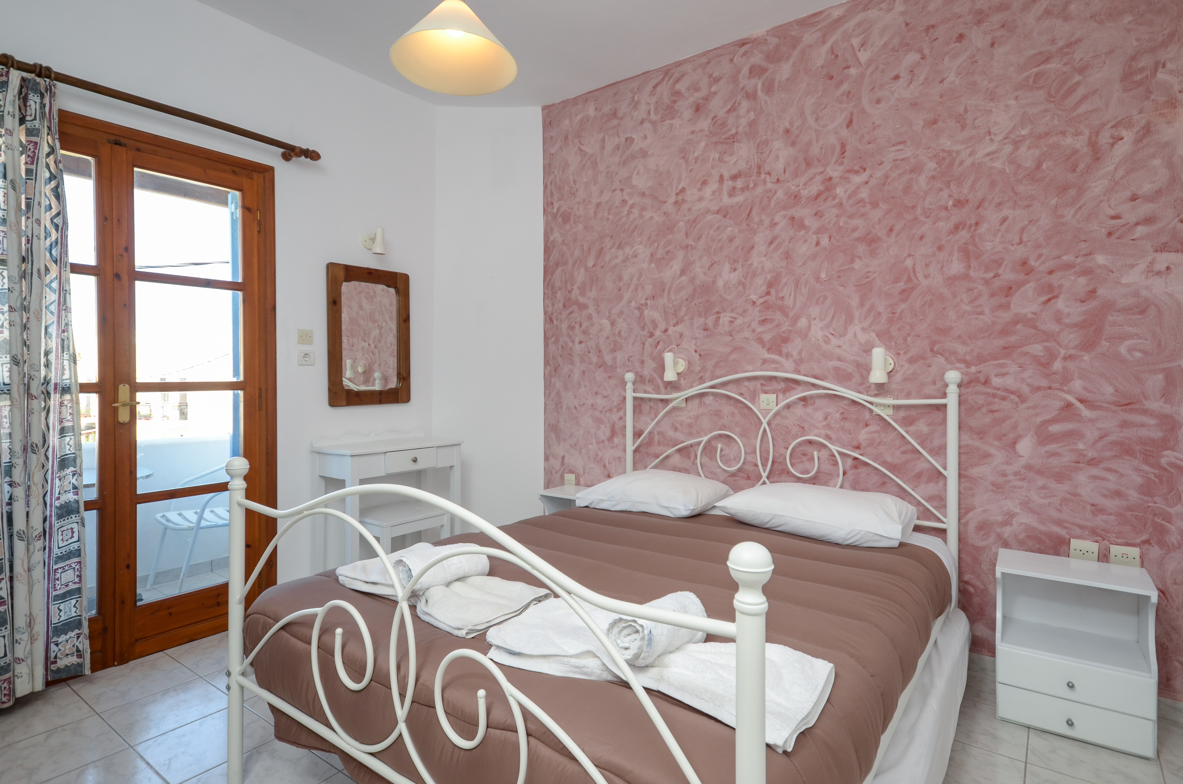 Depis Economy Studios & Apartments