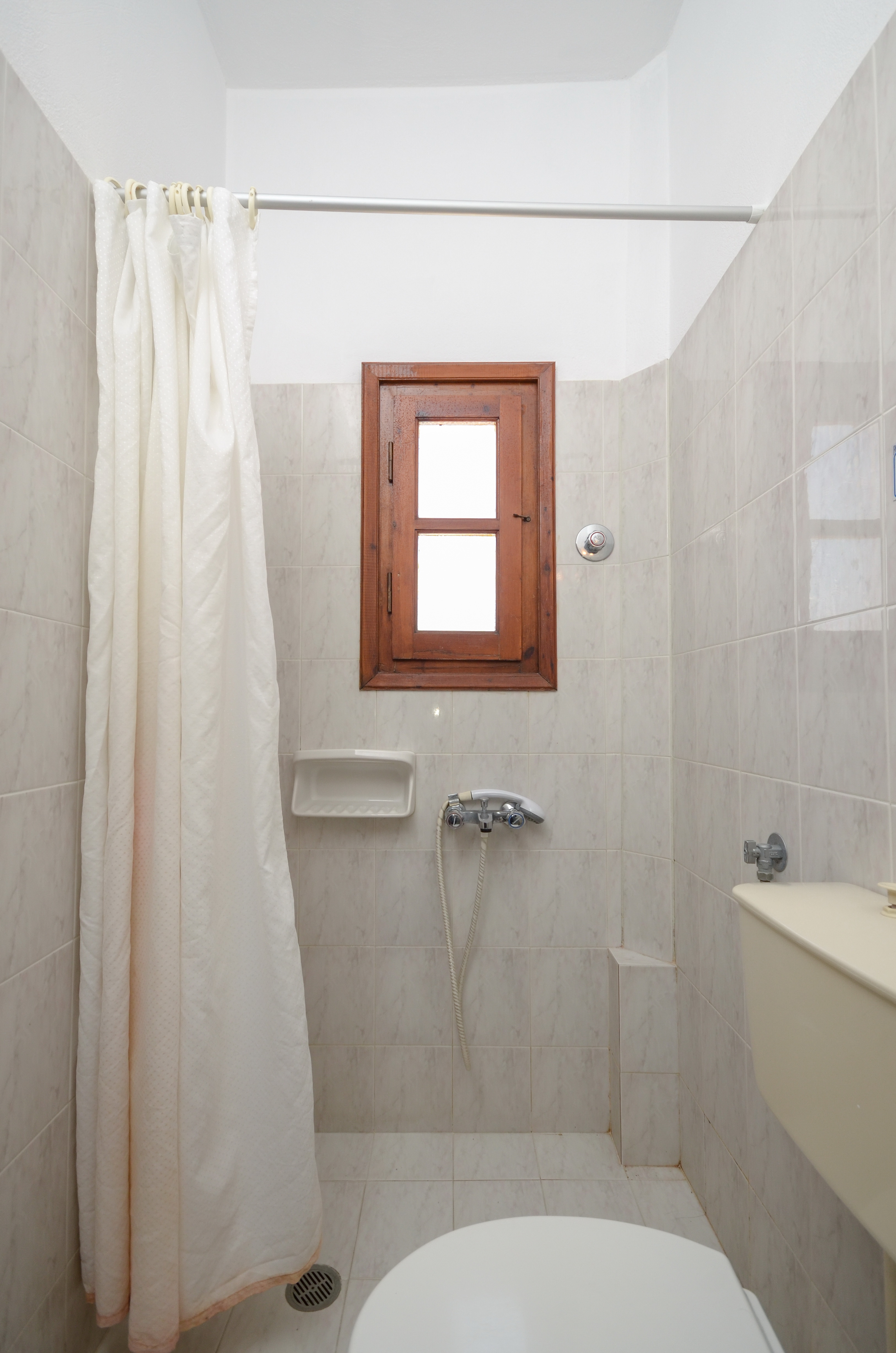 Depis Economy Studios & Apartments