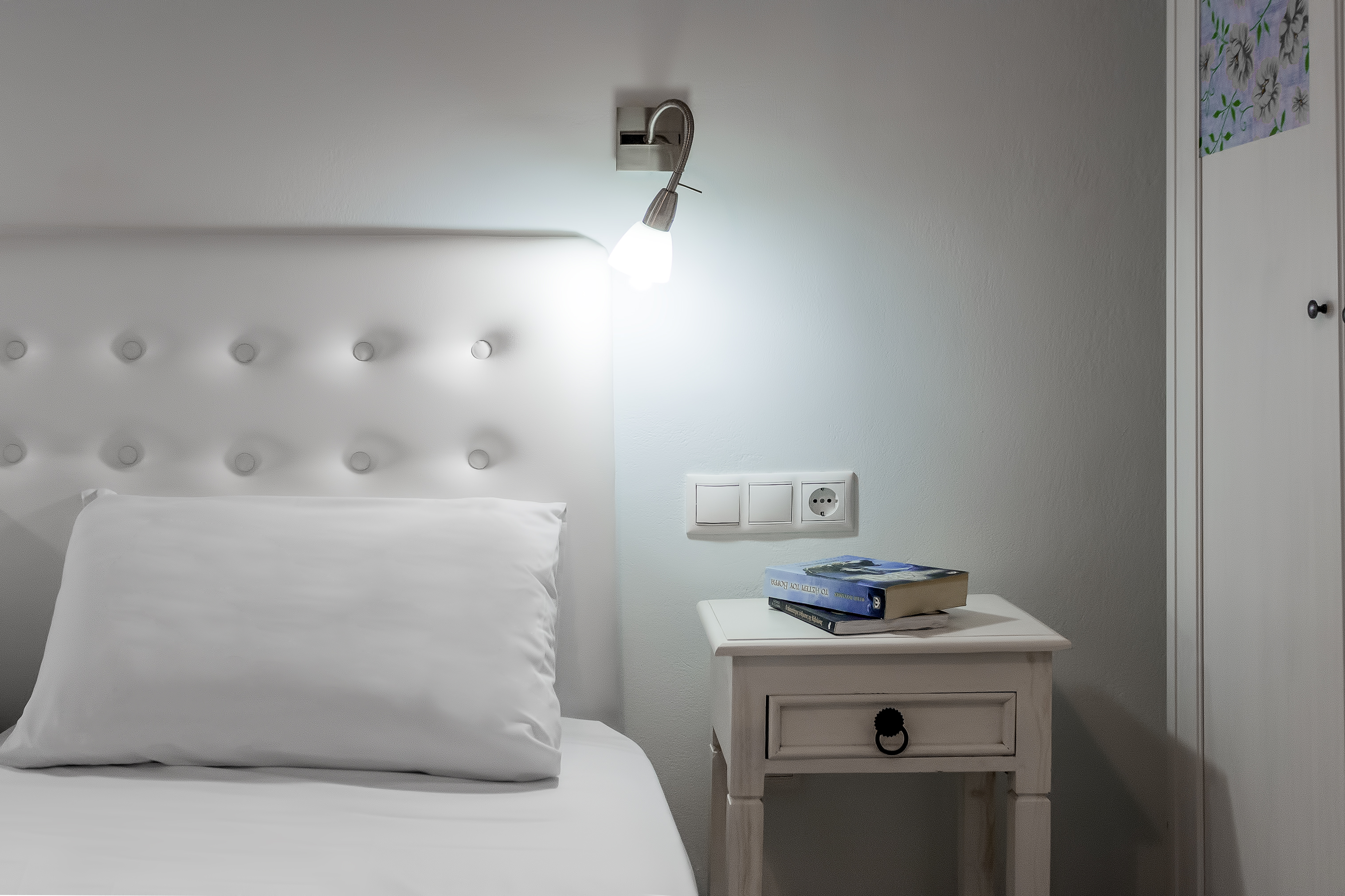 Depis Economy Studios & Apartments