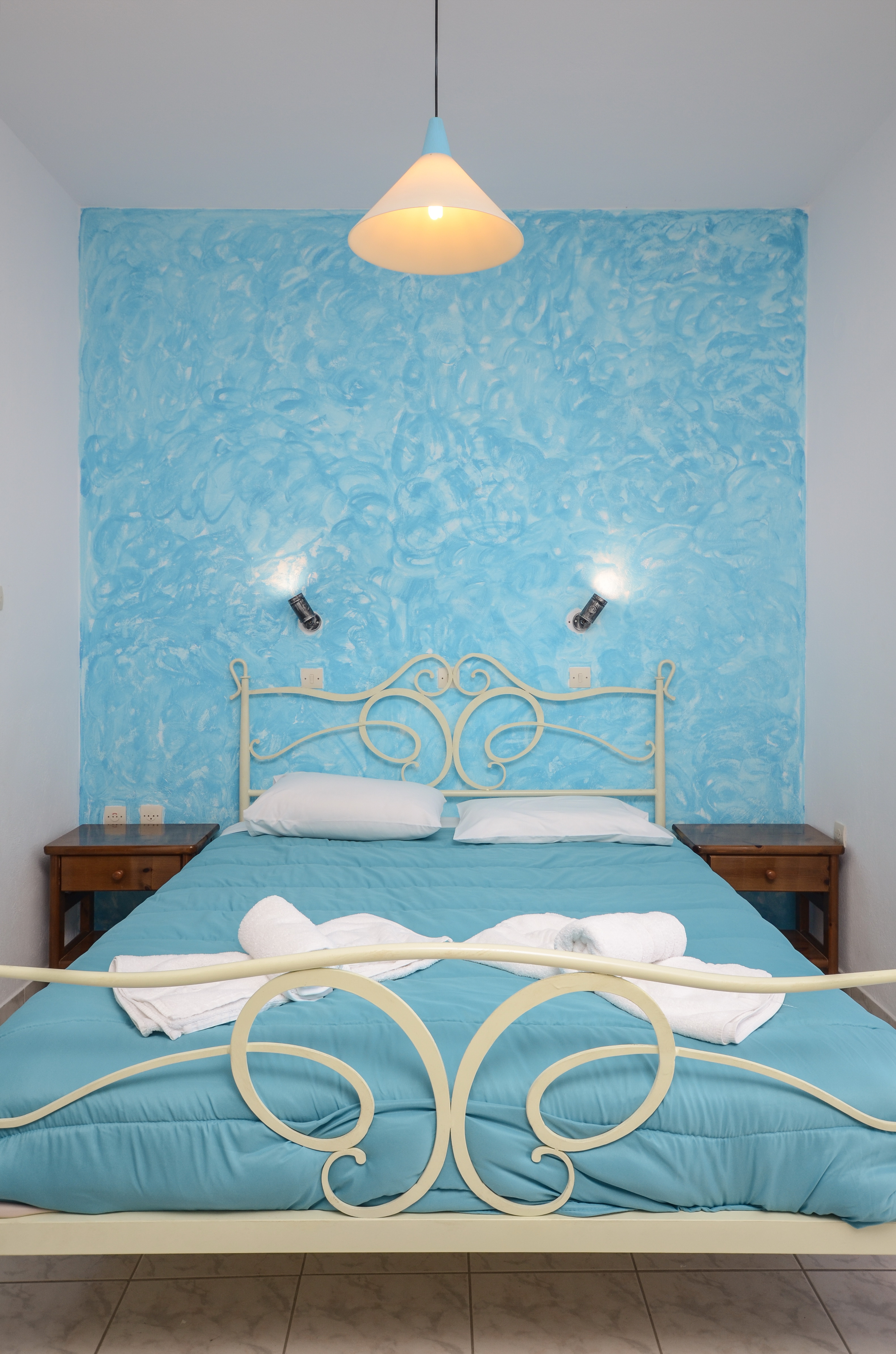 Depis Economy Studios & Apartments