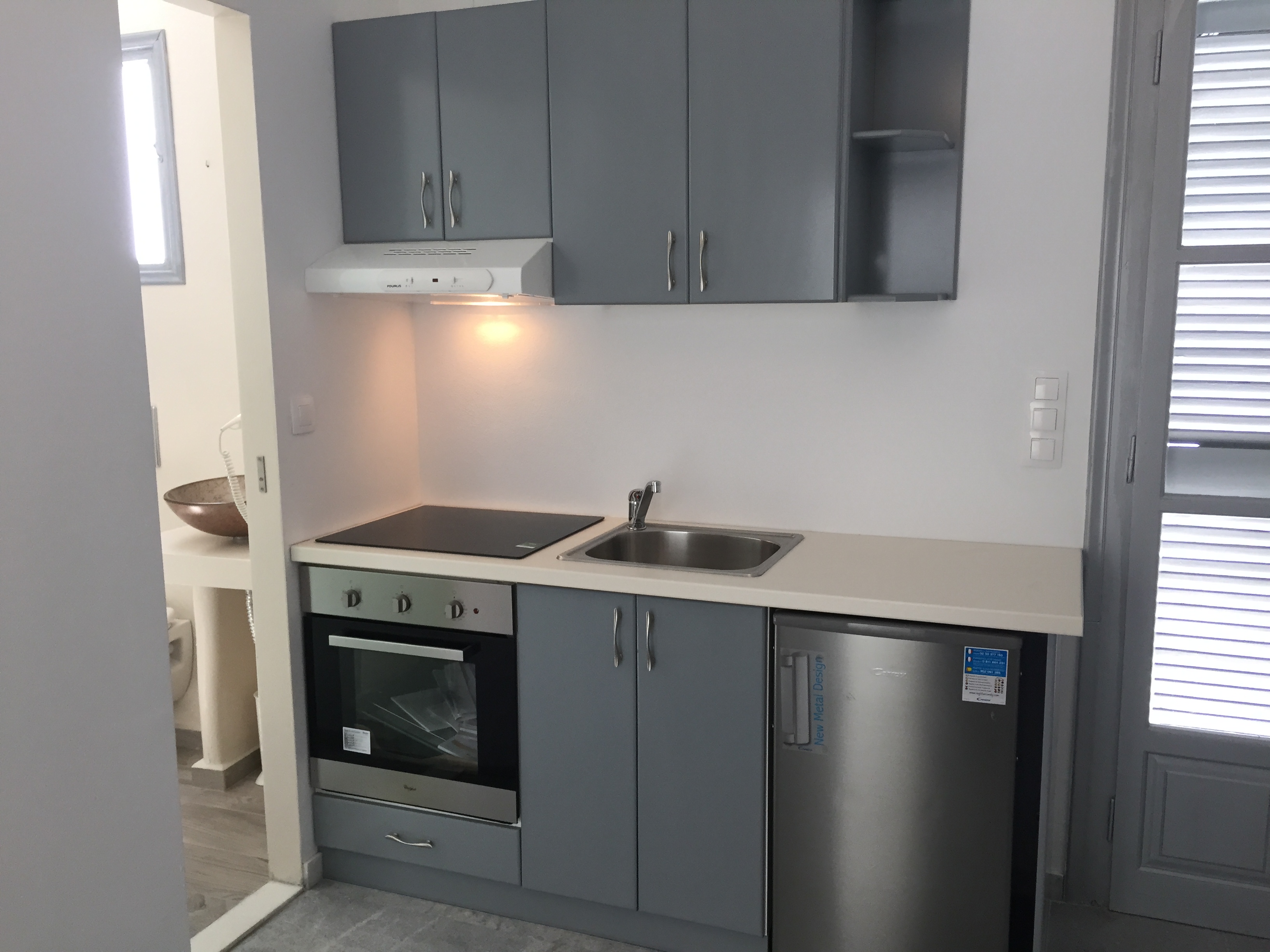 Depis Suites & Apartments