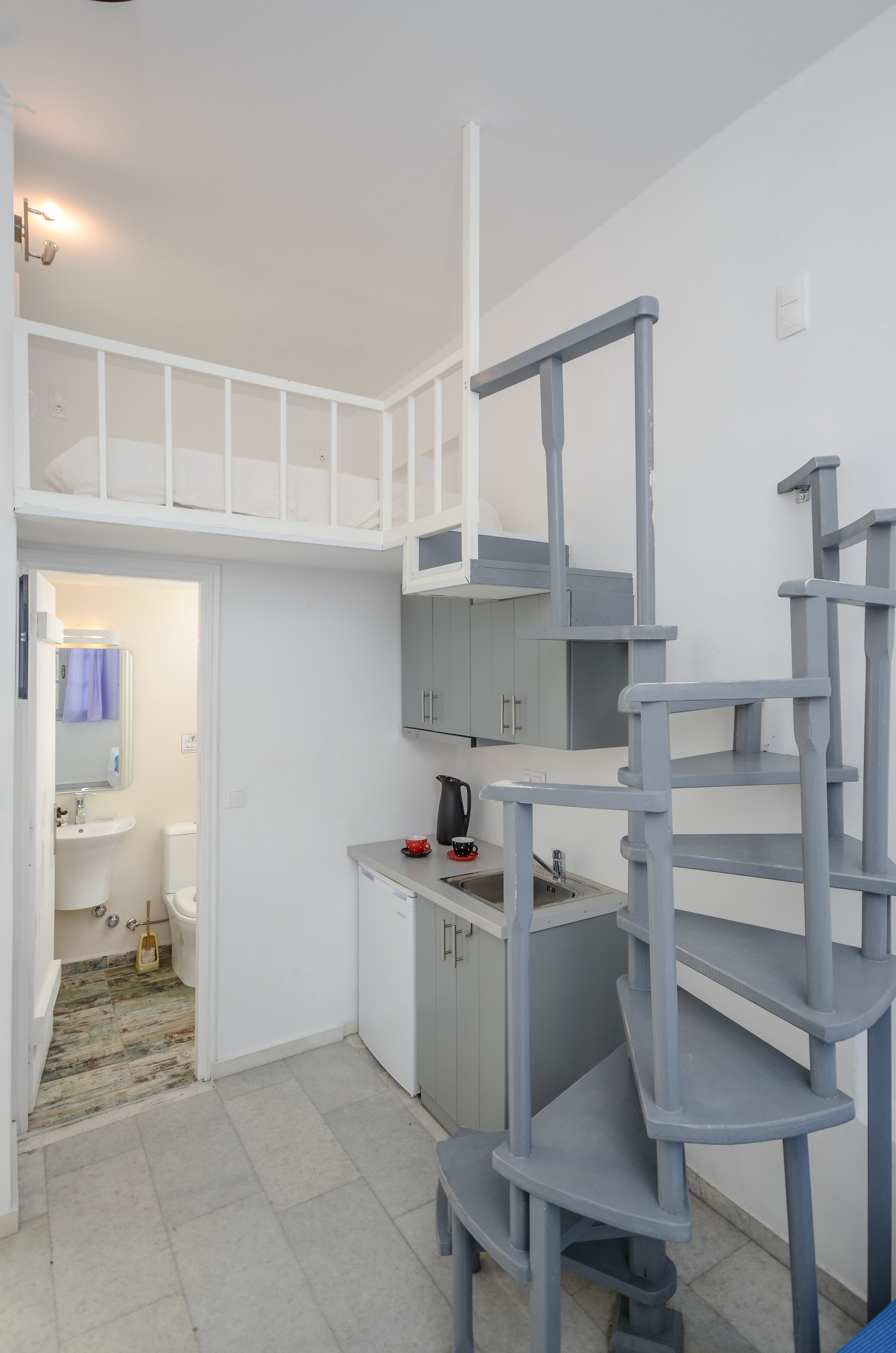 Depis Suites & Apartments