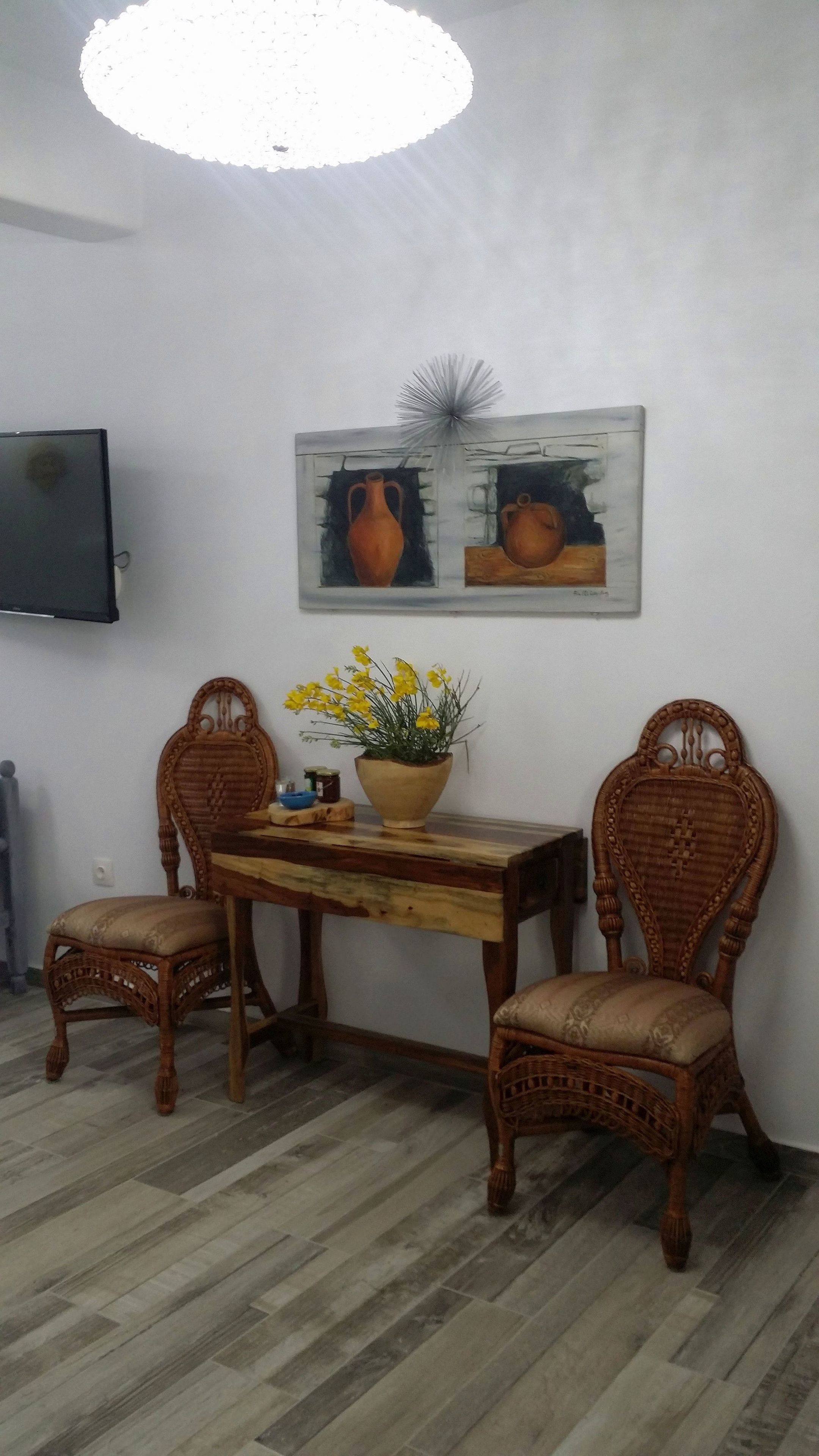 ELaiolithos Luxury Retreat