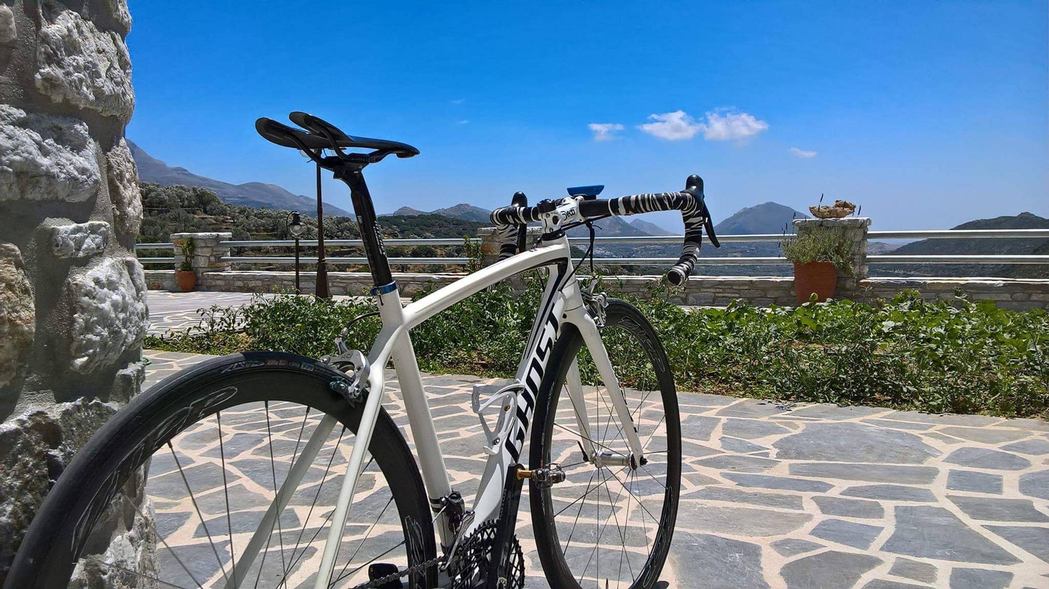 ELaiolithos Luxury Retreat