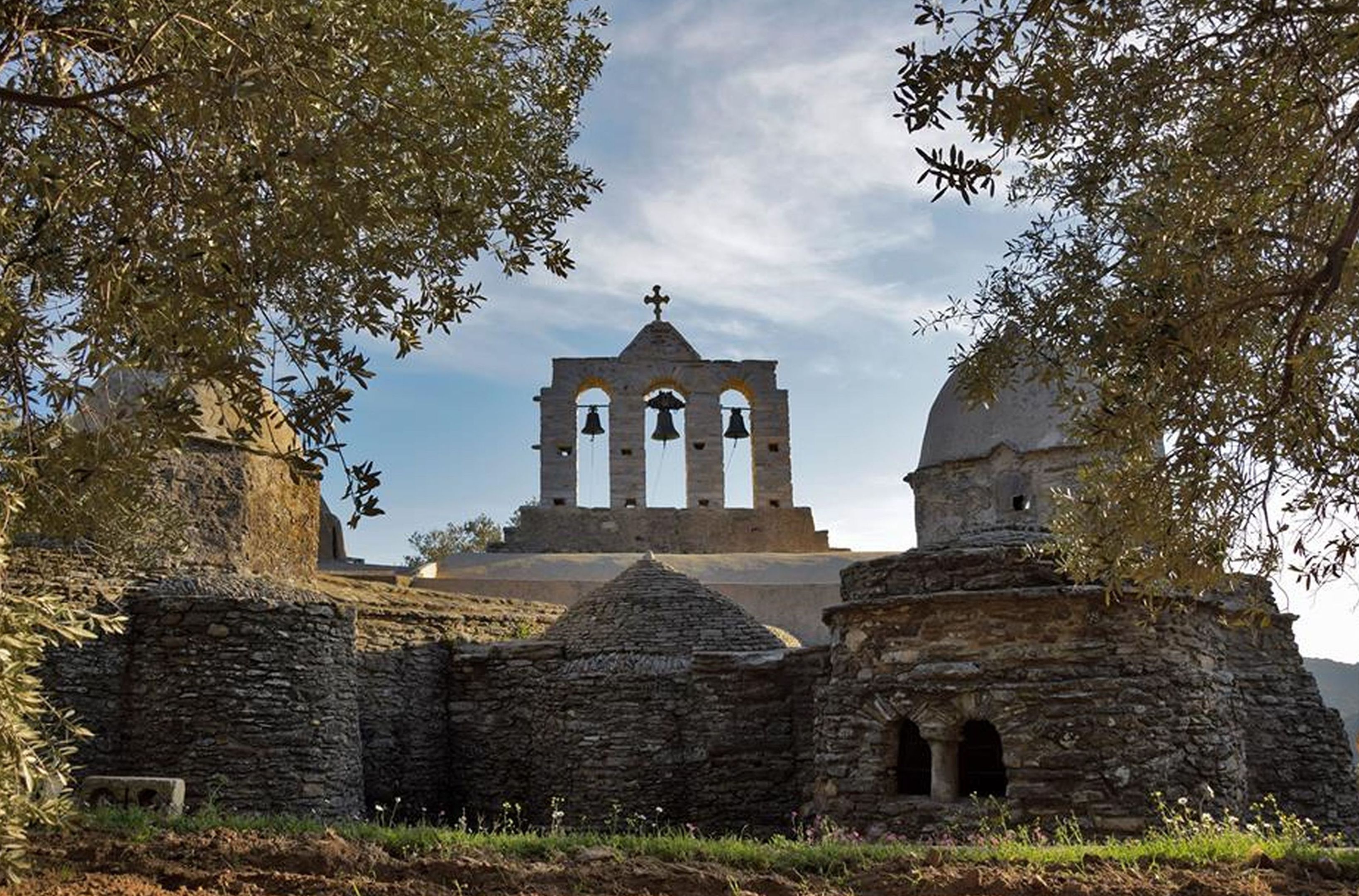 ELaiolithos Luxury Retreat