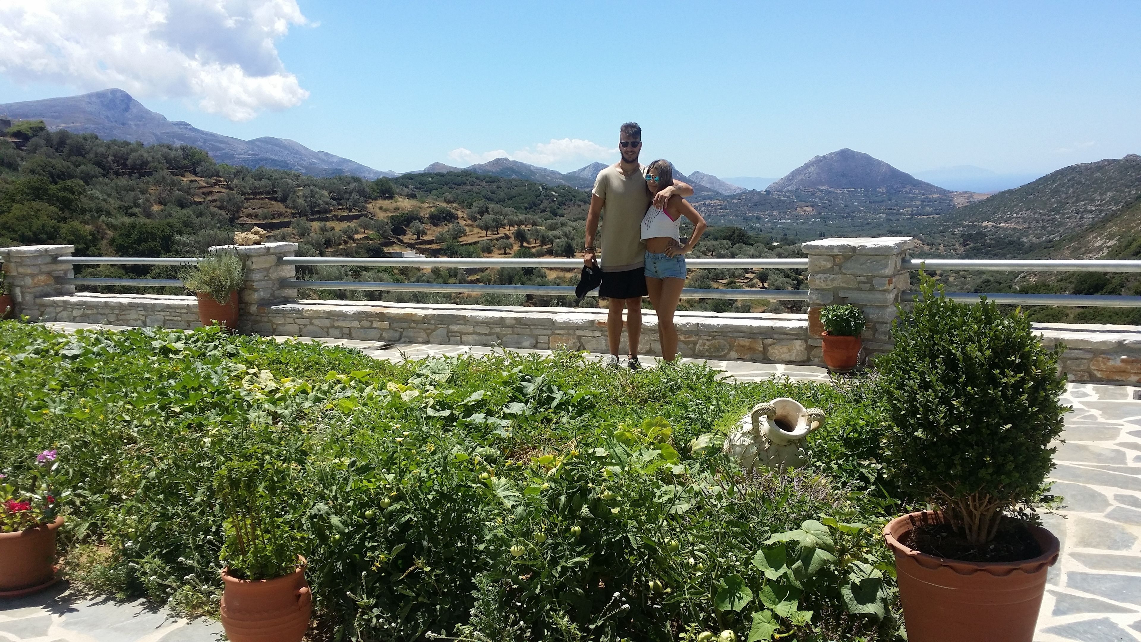 ELaiolithos Luxury Retreat