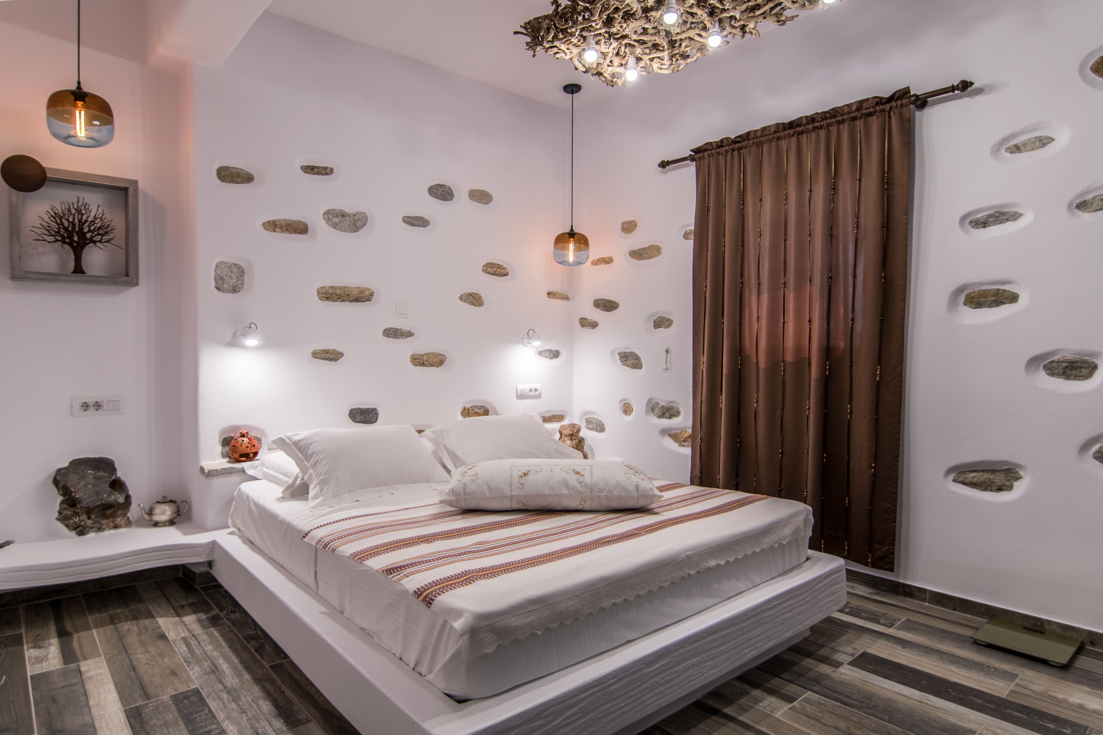 ELaiolithos Luxury Retreat