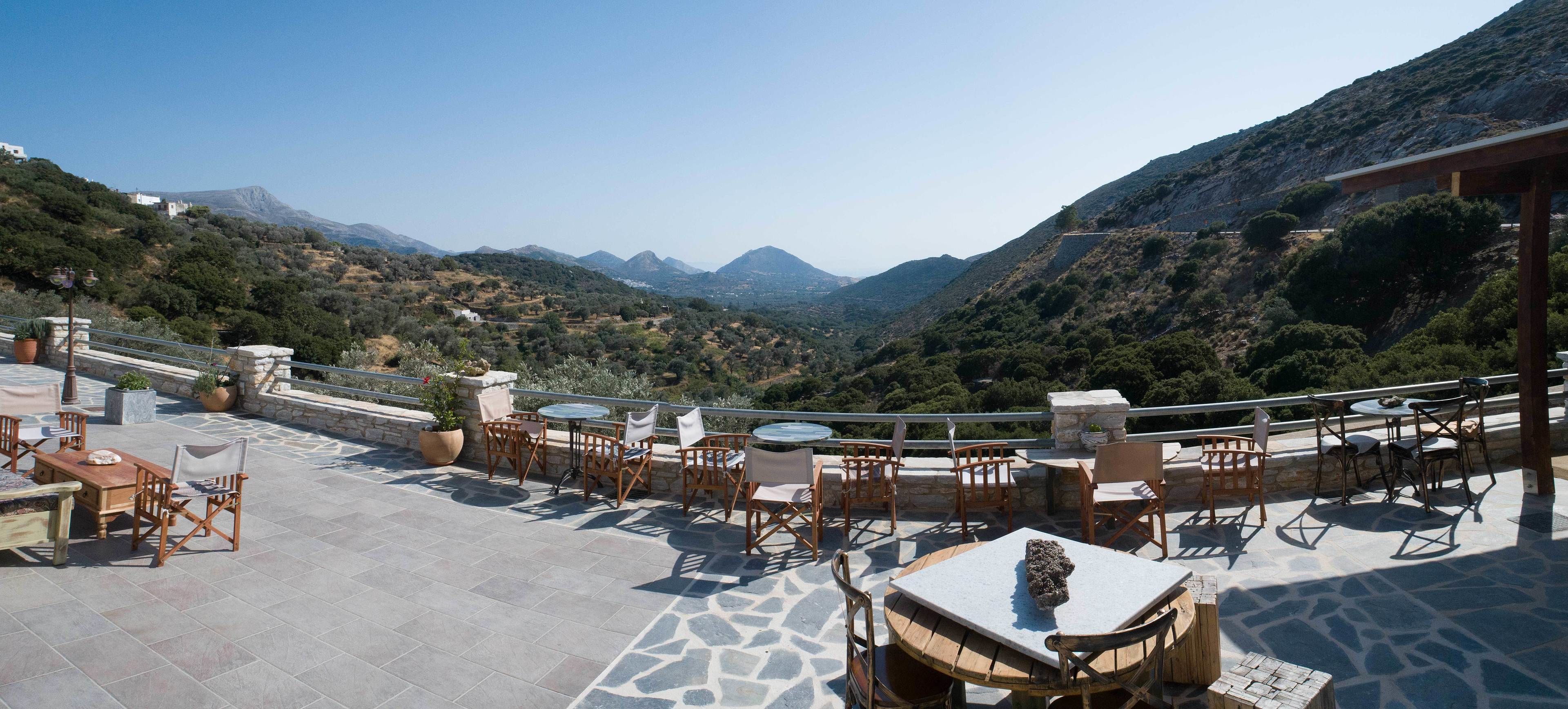 ELaiolithos Luxury Retreat