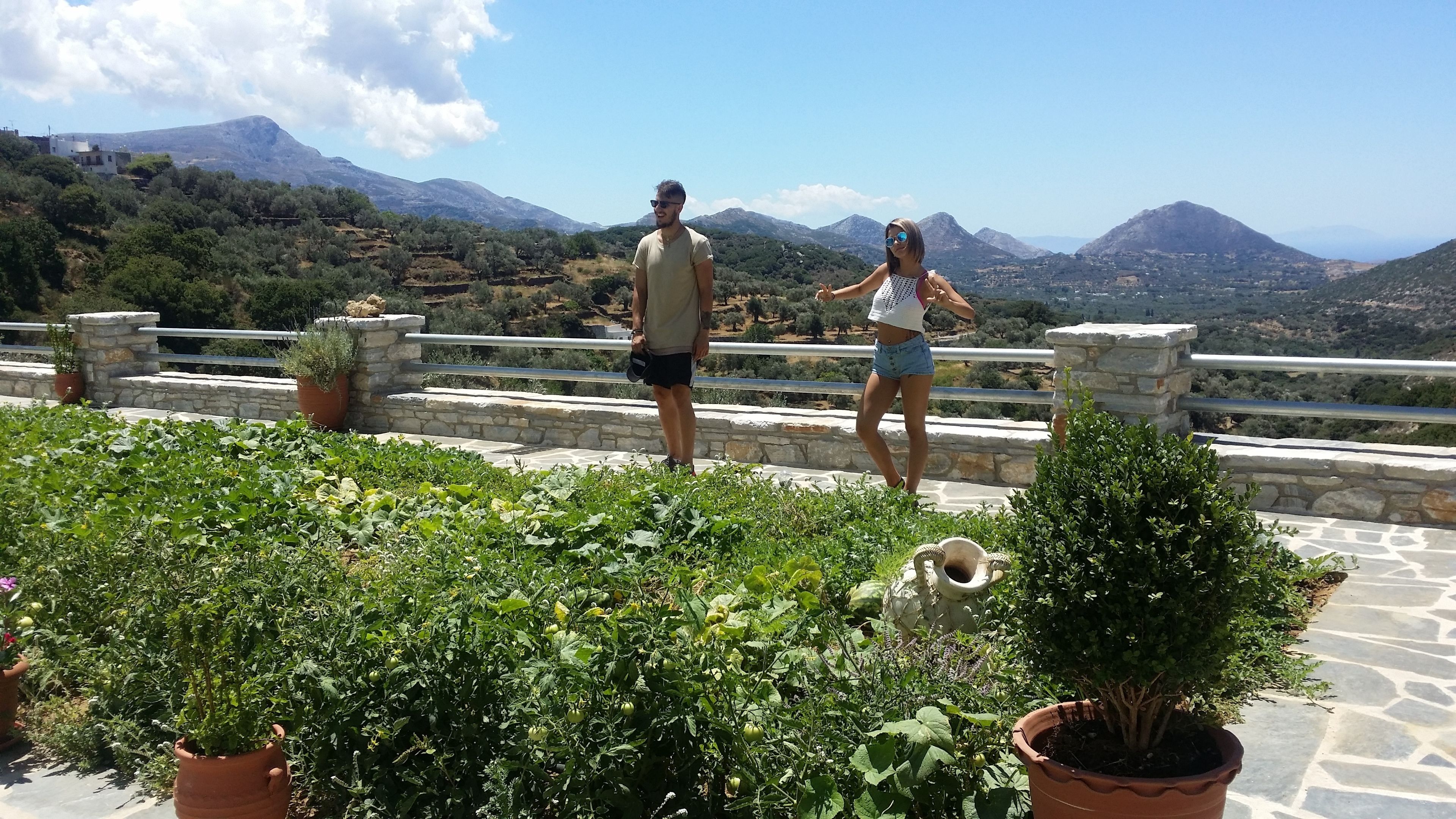 ELaiolithos Luxury Retreat