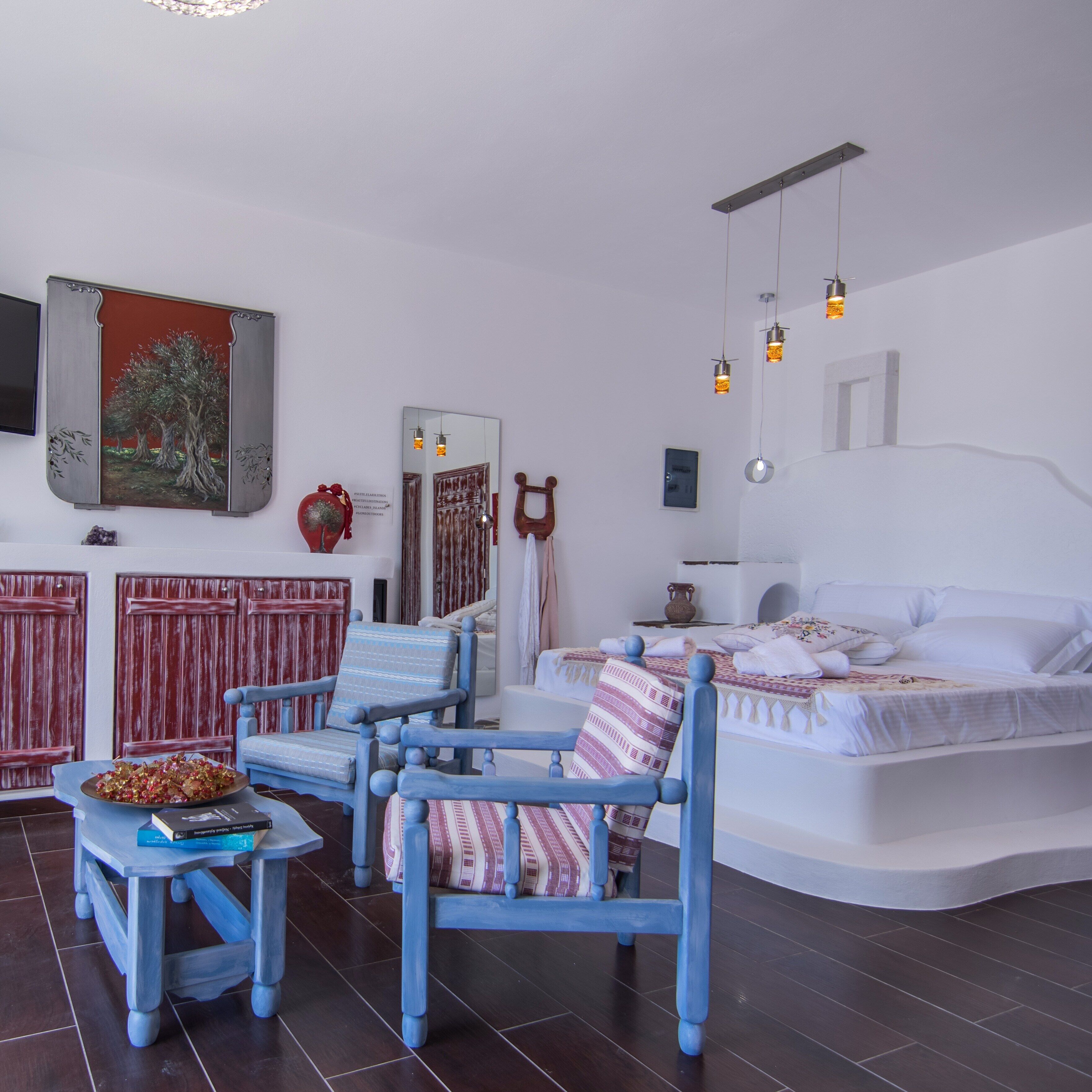 ELaiolithos Luxury Retreat