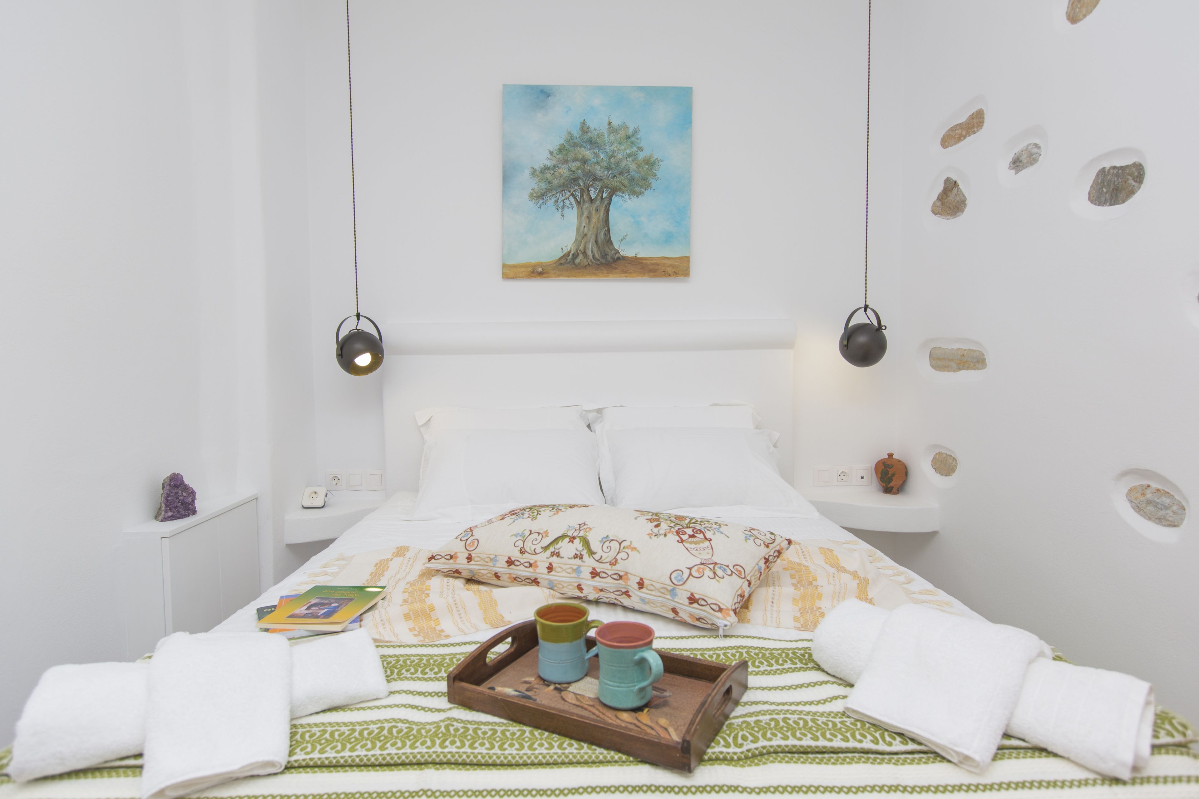 ELaiolithos Luxury Retreat