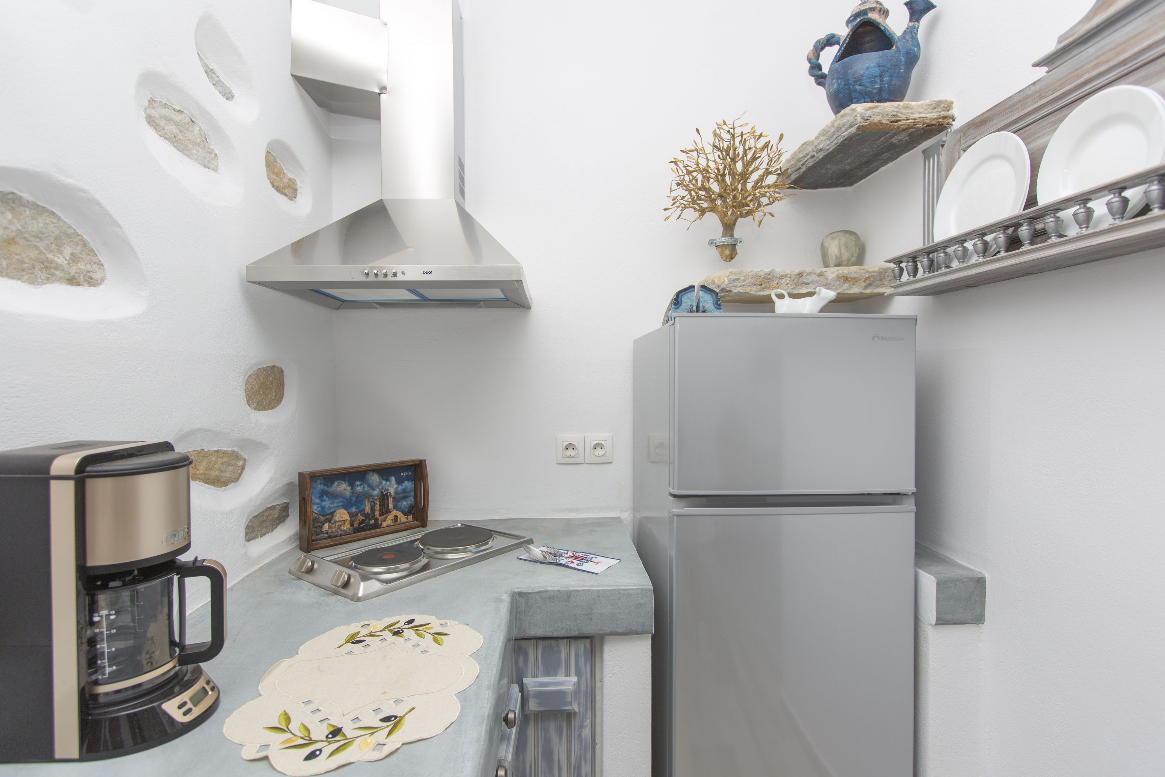 ELaiolithos Luxury Retreat