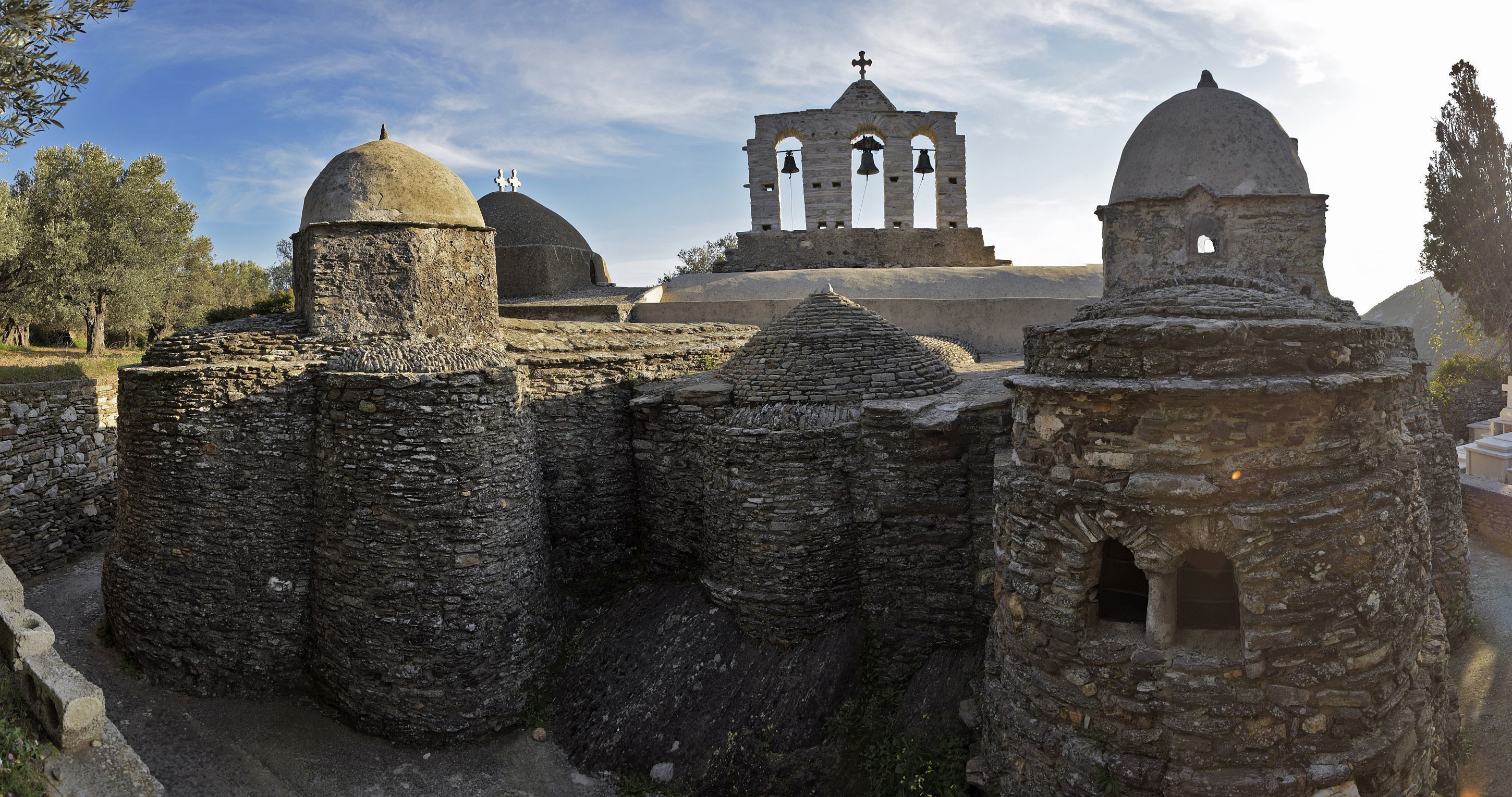 ELaiolithos Luxury Retreat