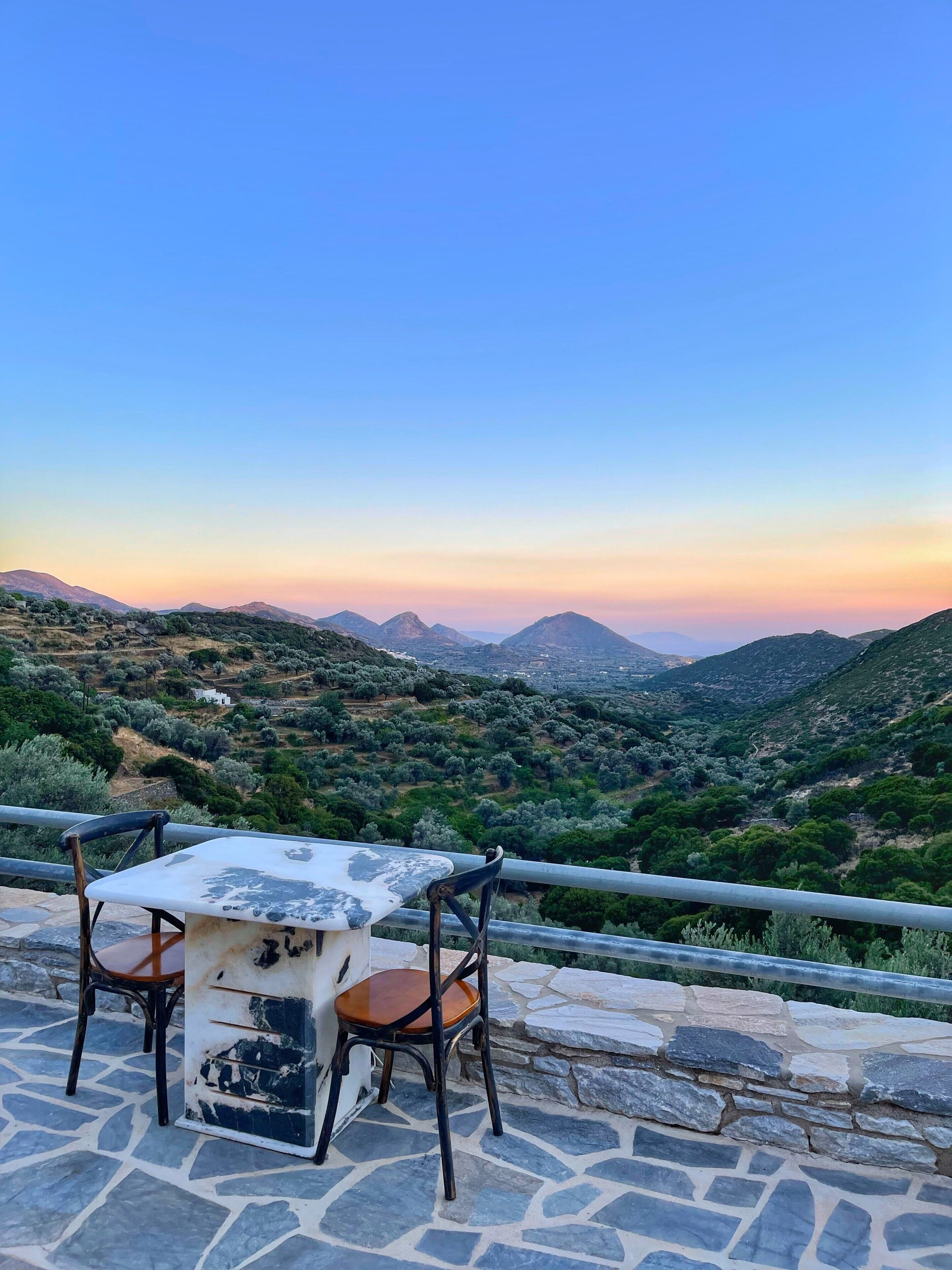 ELaiolithos Luxury Retreat