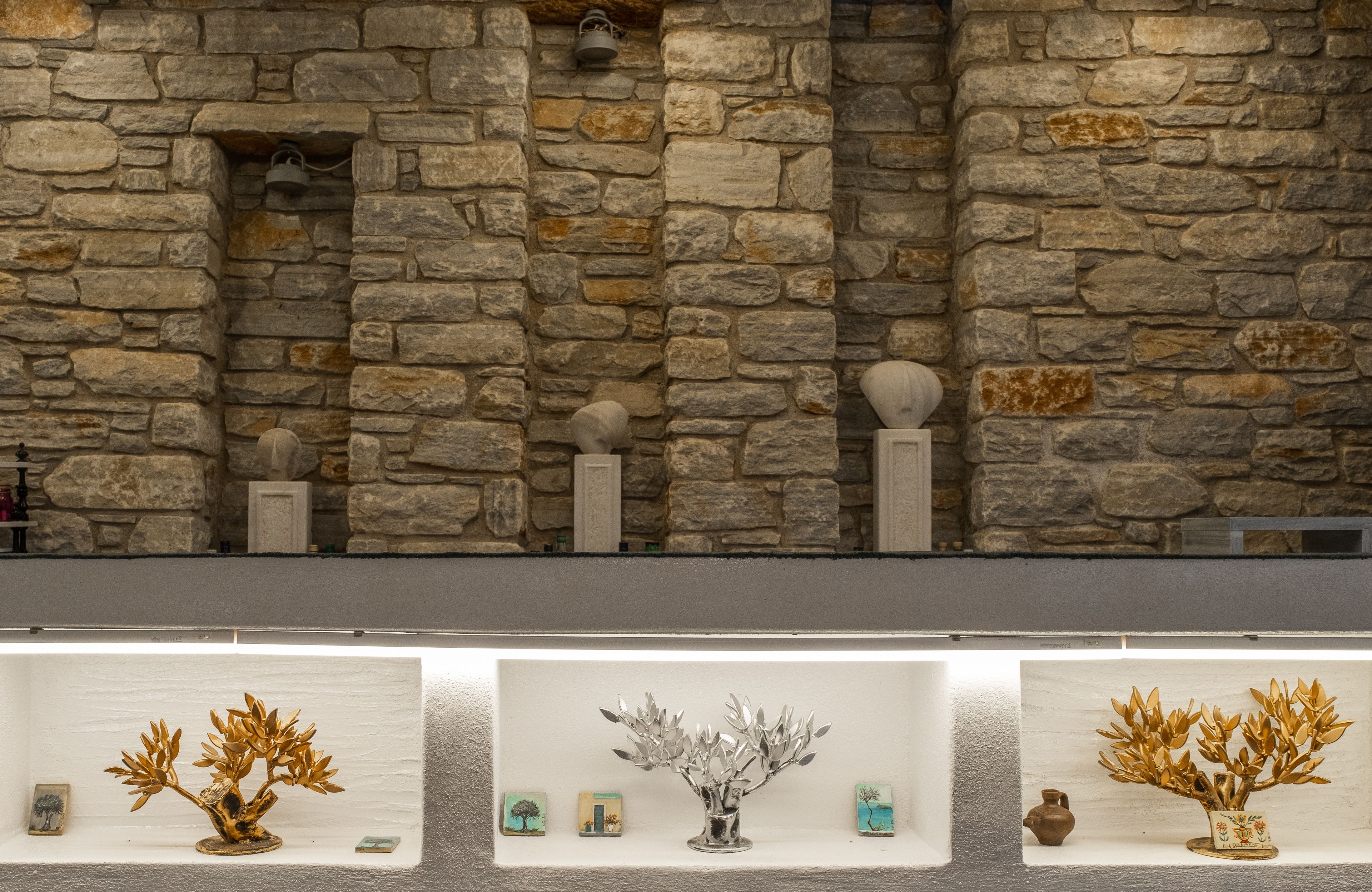 ELaiolithos Luxury Retreat