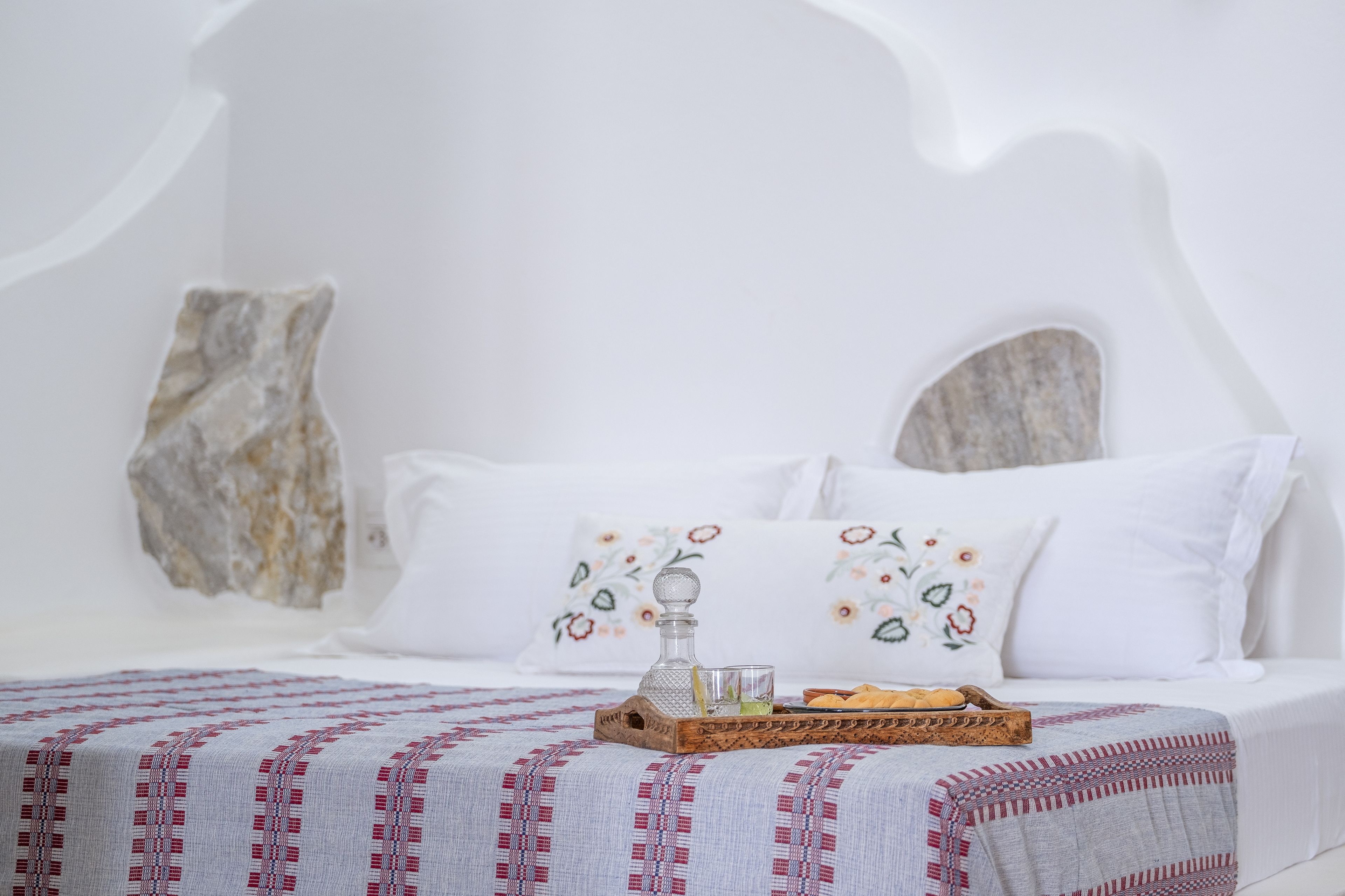 ELaiolithos Luxury Retreat