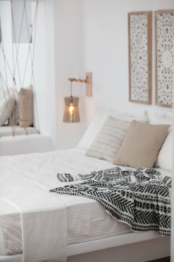 Kissos Luxury Suites