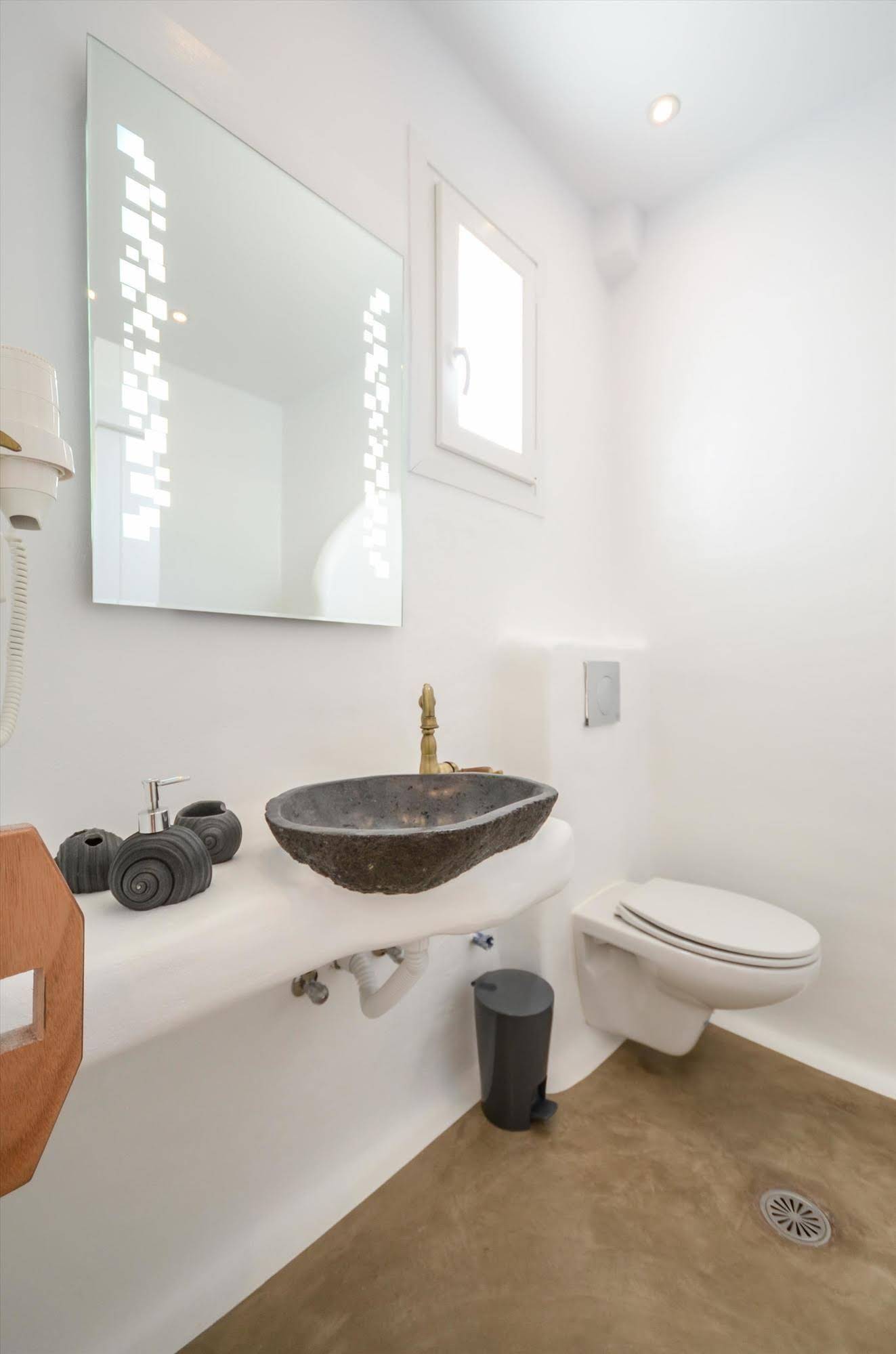 Ktima Lino Studios & Suites