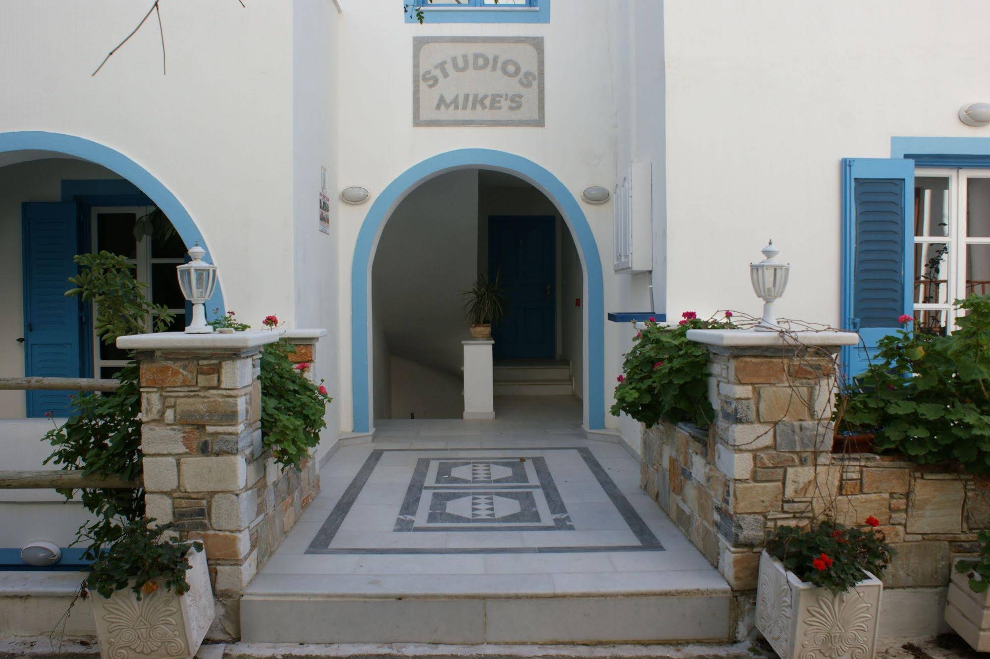 Mikes Studios