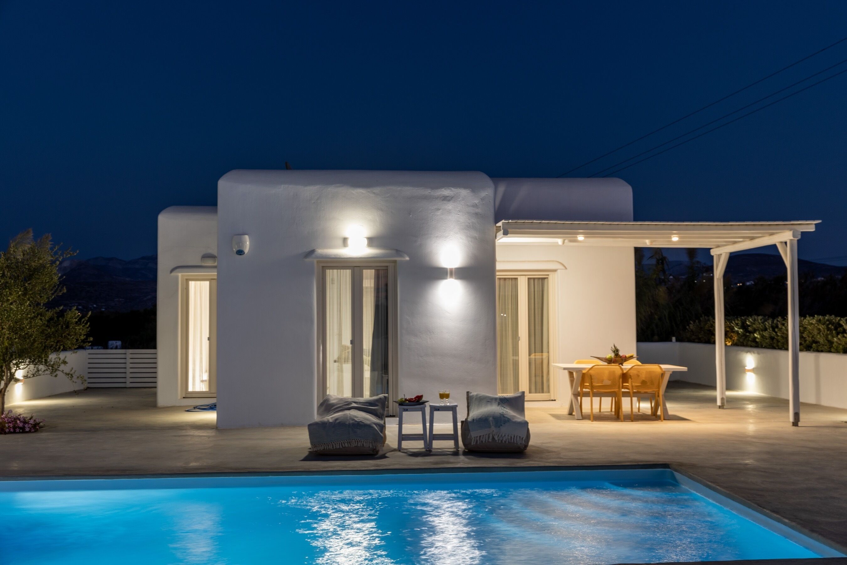 Naxian Lounge Villas
