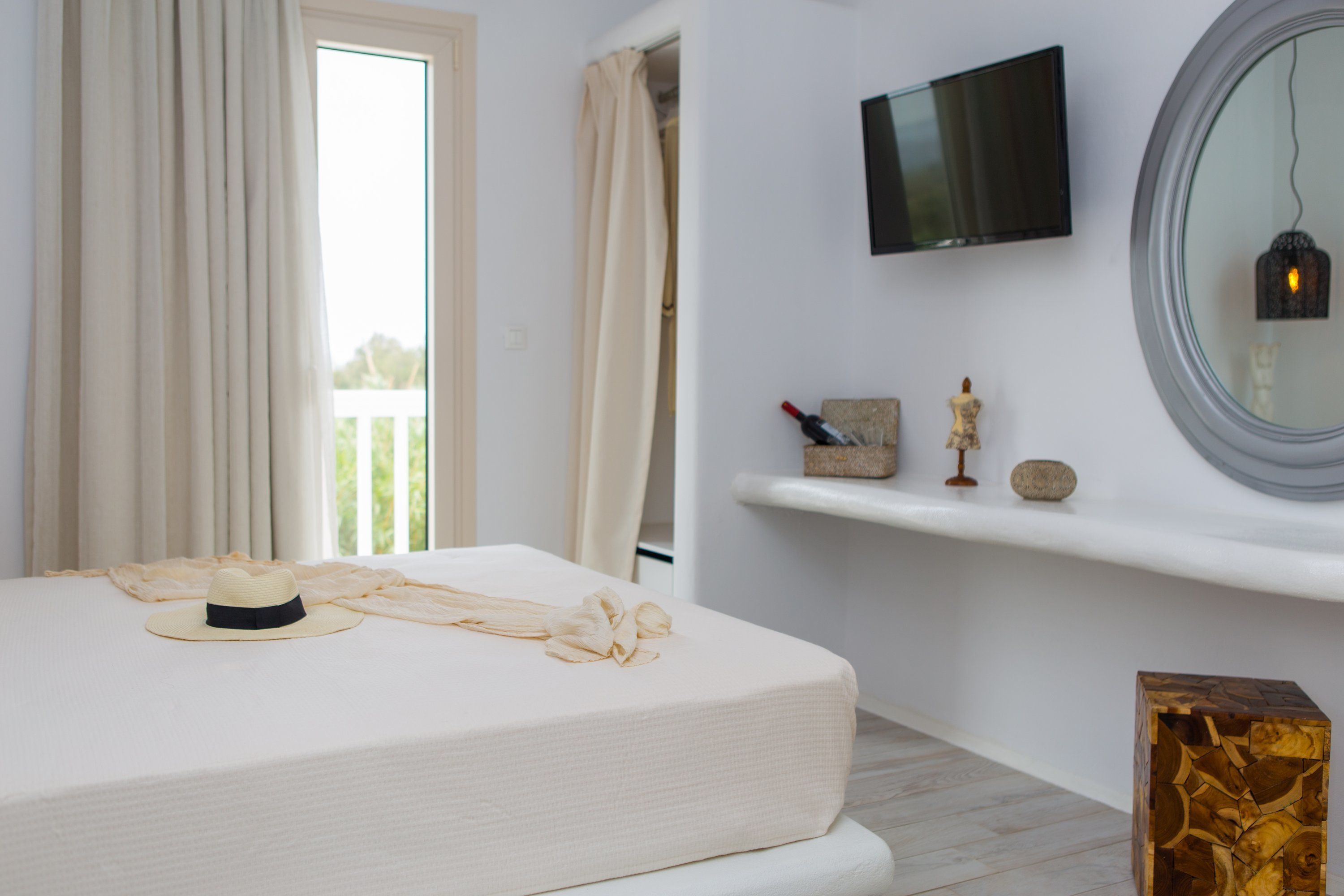 Naxian Lounge Villas